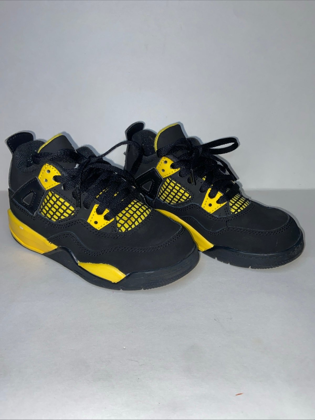 Air Jordan 4 Retro Thunder Shoes PS Size 11C Black Yellow BQ7669-017 Sneakers