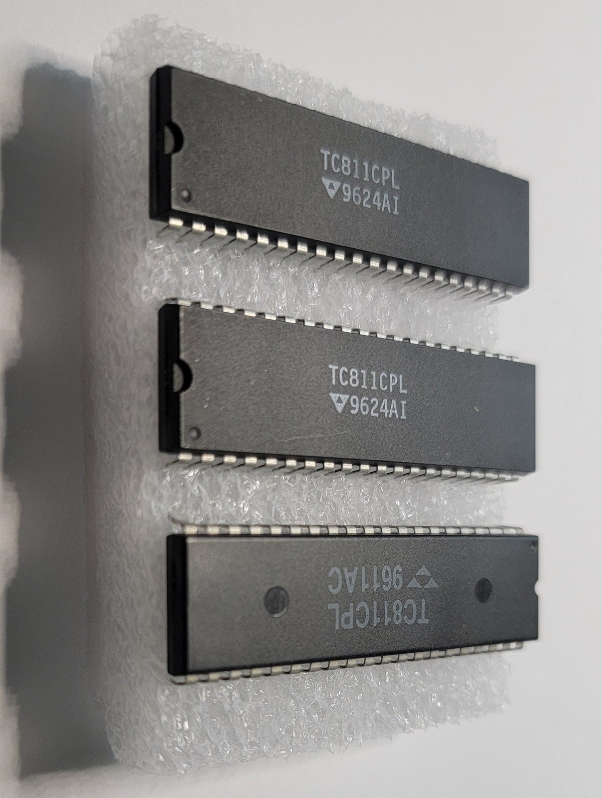 4 Microprocessor converter analog/digital TC811CPL intersil