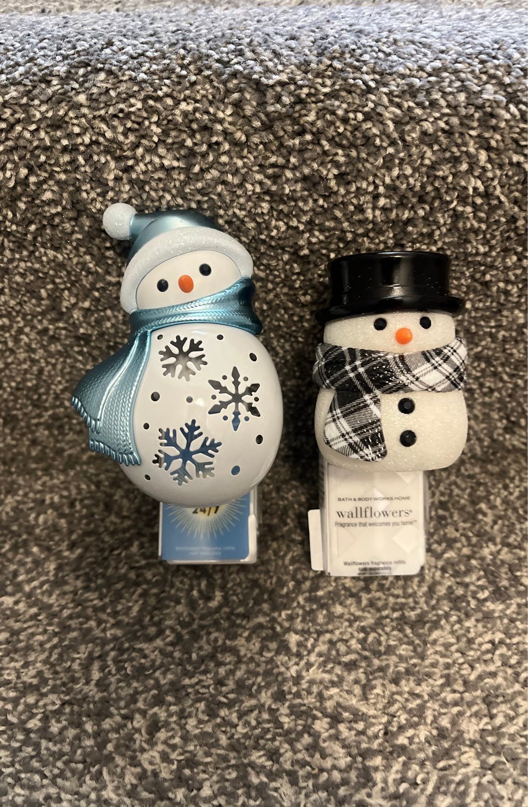 Snowman wallflower plug ins