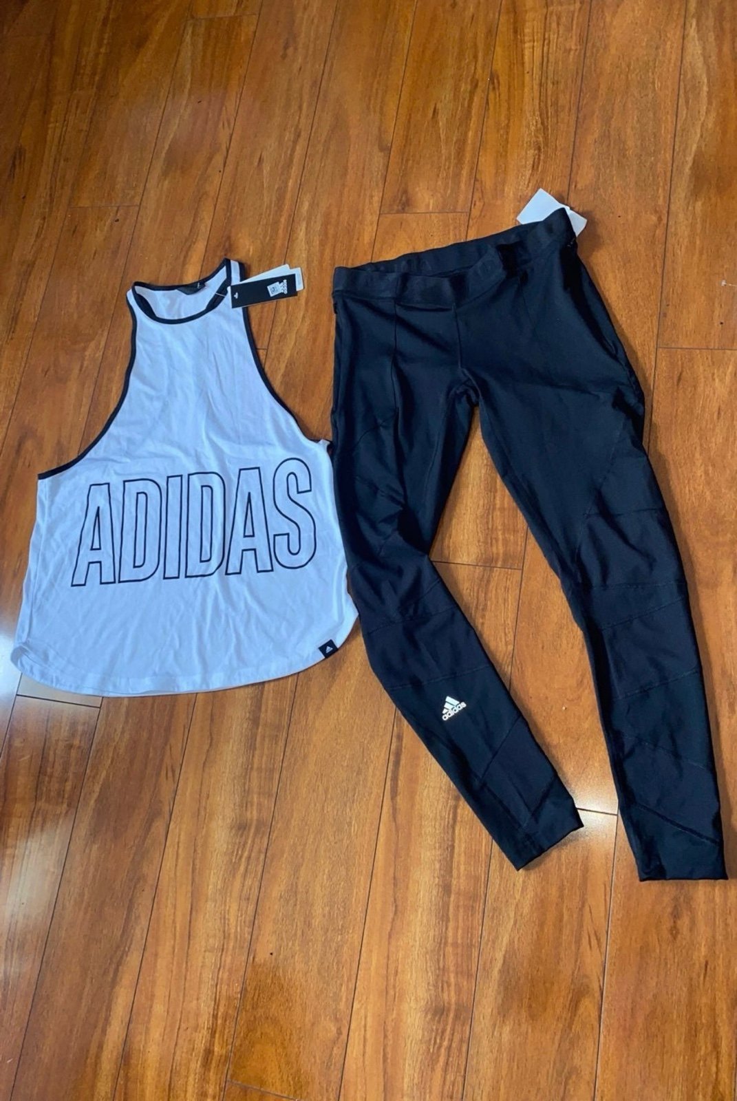 New womens Adidas sz L tank, leggings