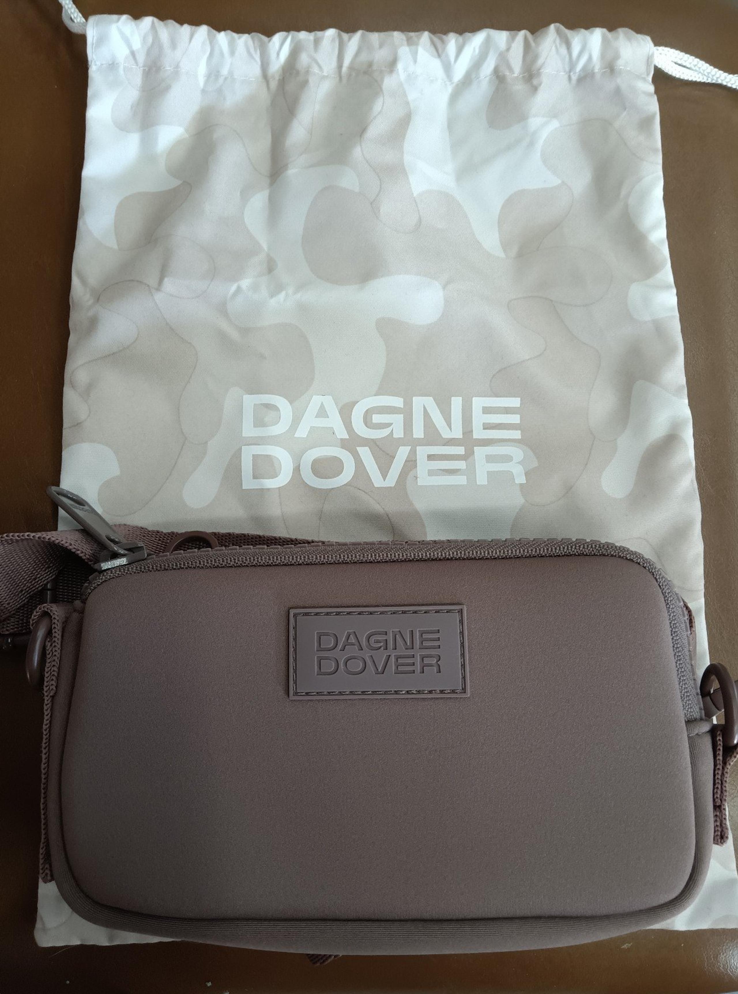 Dange Dover Mara Phone Sling Crossbody Bag