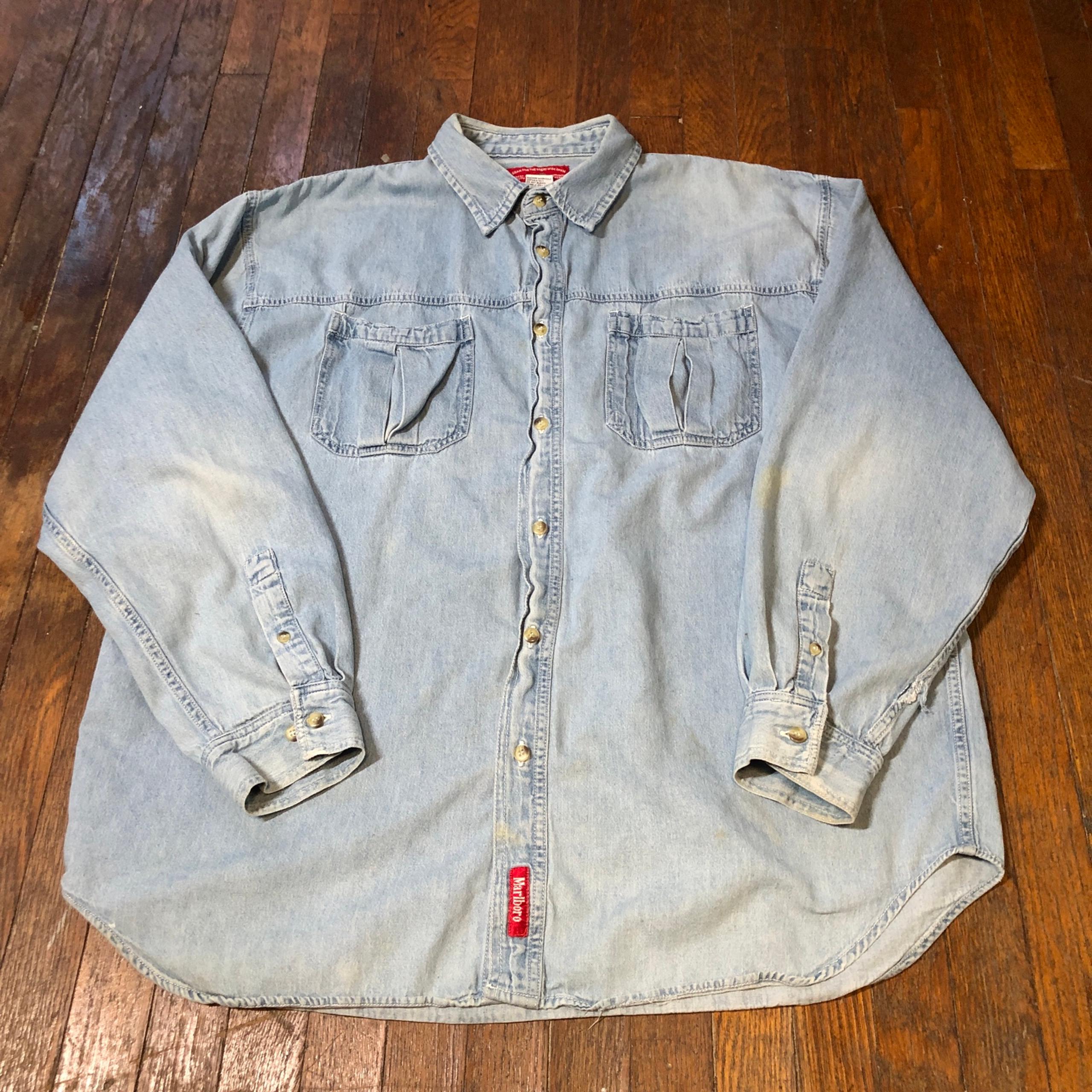 Vintage 90s Marlboro Country Store Denim Button Up Shirt Men’s XL Faded Blue