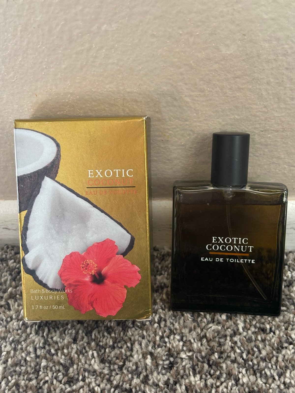 RARE! Bath & Body Works Exotic Coconut Eau de Toilette 1.7 fl Oz