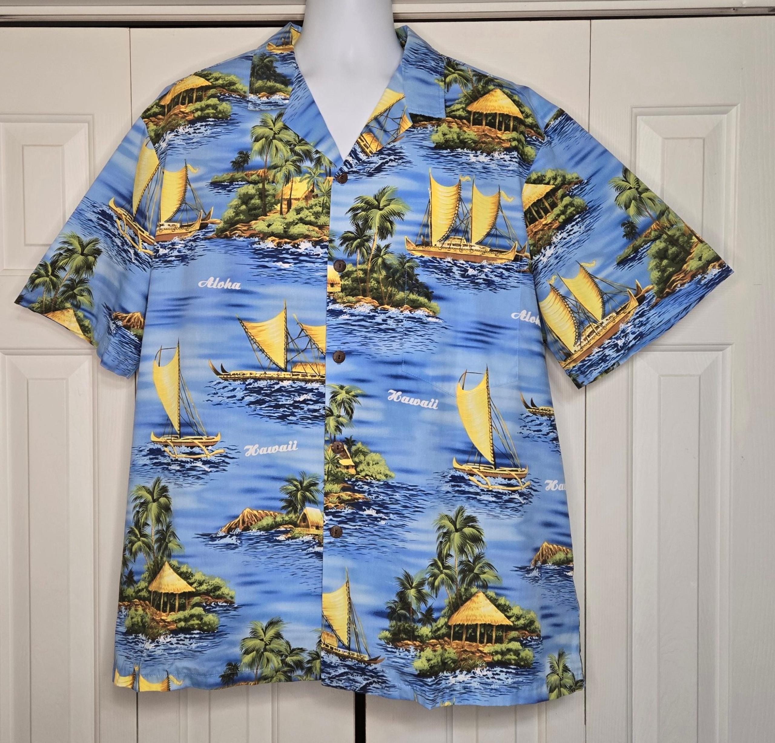 Royal Creations Men's Size XXL Tropical Island Sailboat Printed Hawaiian Shirt