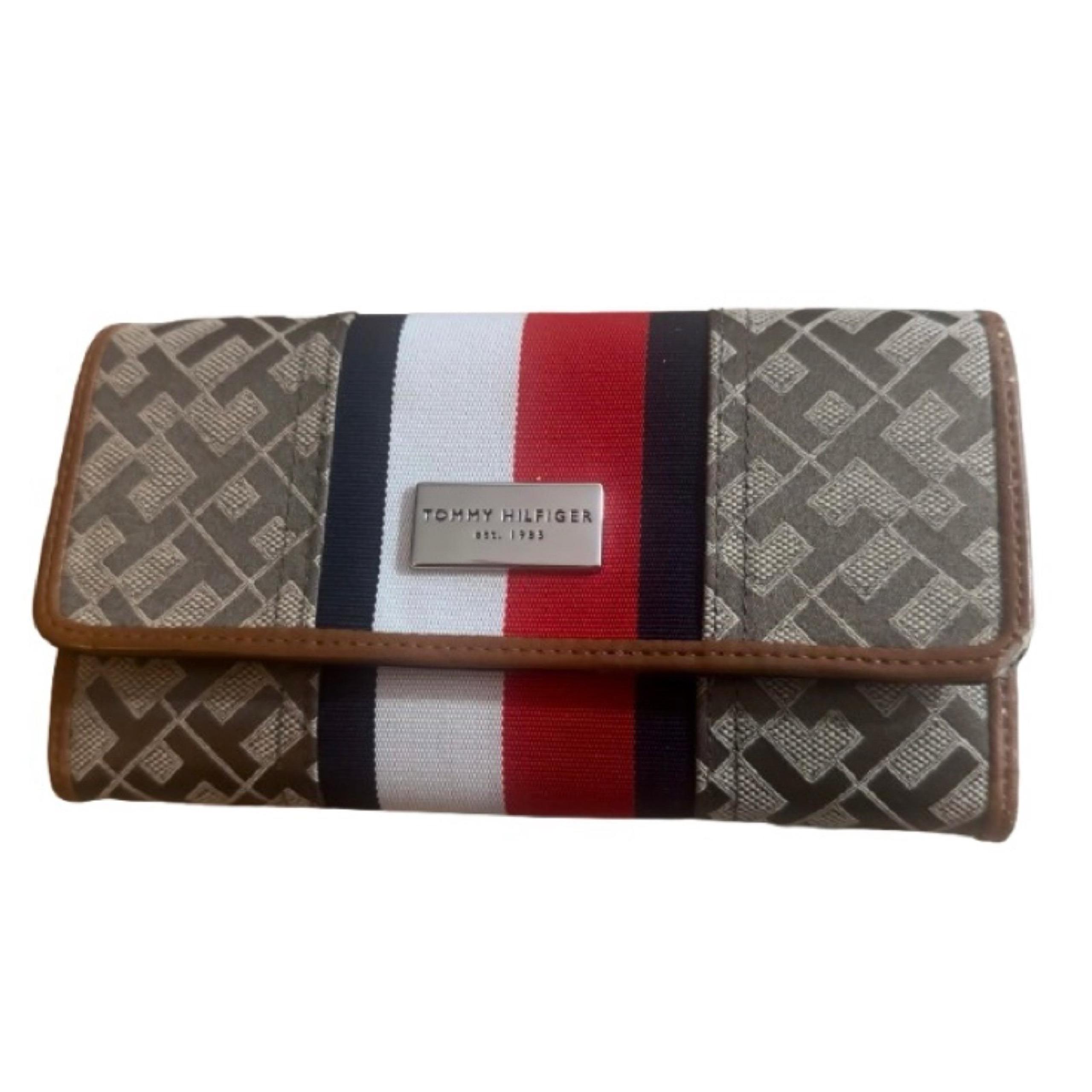 NWOT Tommy Hilfiger Women's Wallet