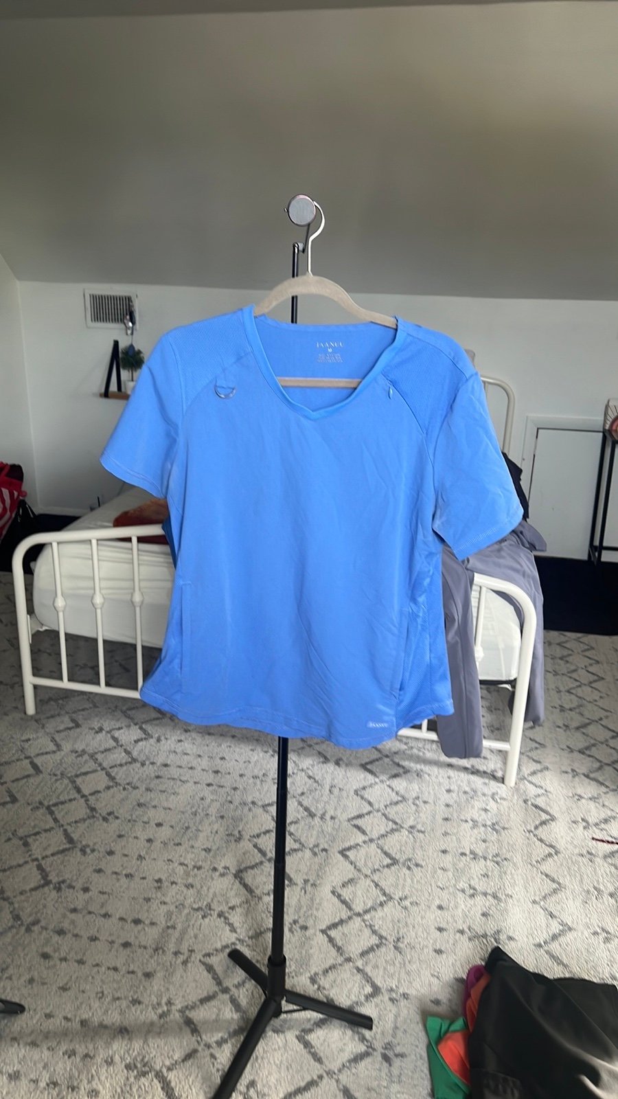 jaanuu scrubs medium size both