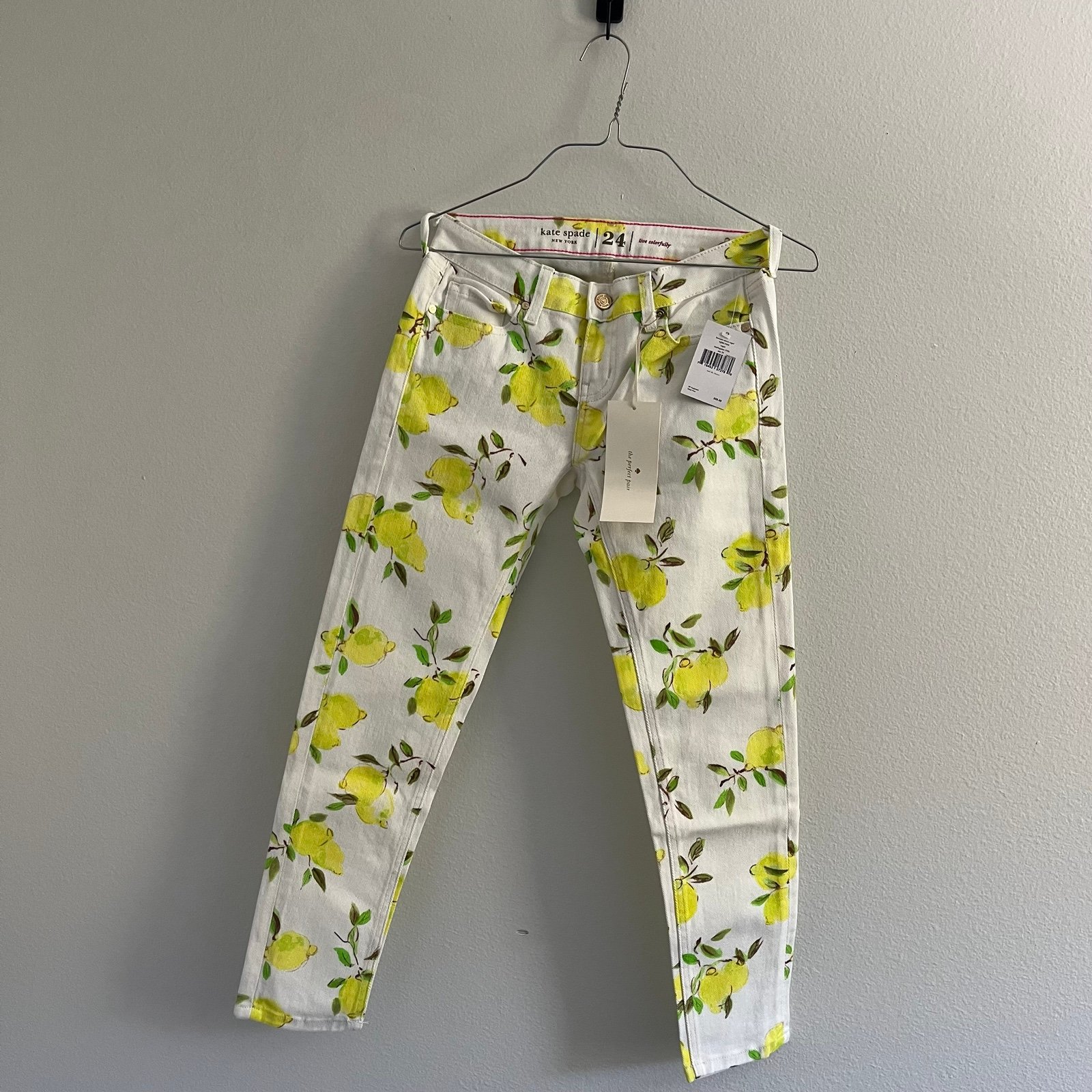 NWT: Kate Spade • Lemon Capris