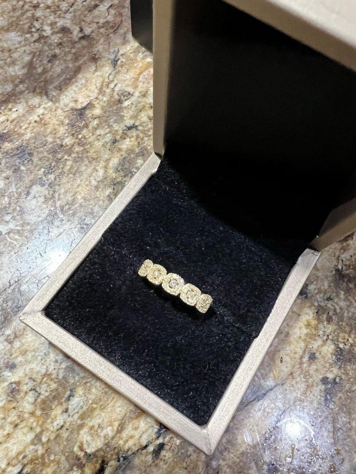 Diamond Halo Cluster Ring (1/4 ct. t.w.) in 10k Yellow Gold Sz 7