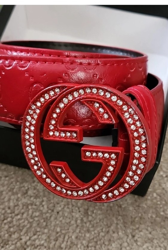 Red gucci belt with box size 48 bling