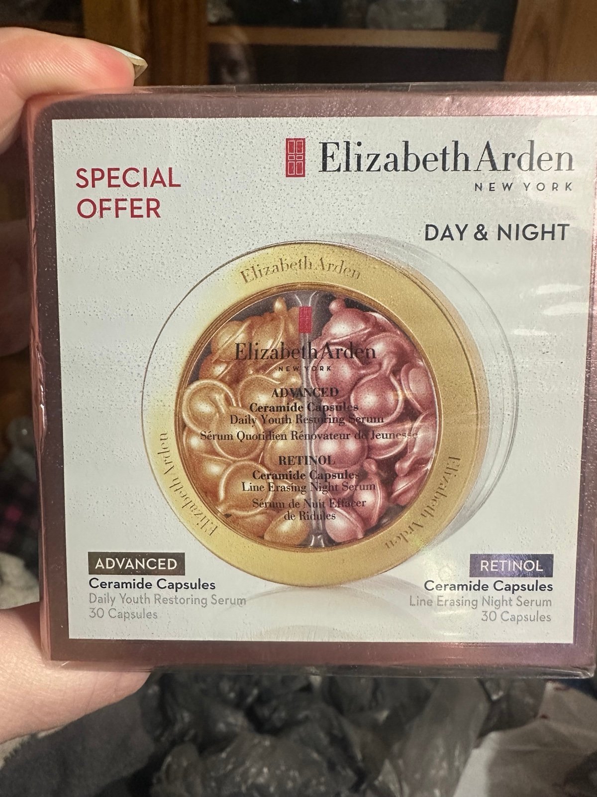 Elizabeth Arden day and night advance serum capsules