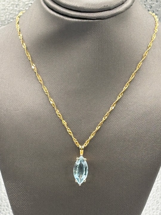 Ladies 14 Karat Yellow Gold Marquise Shaped Aquamarine Pendant