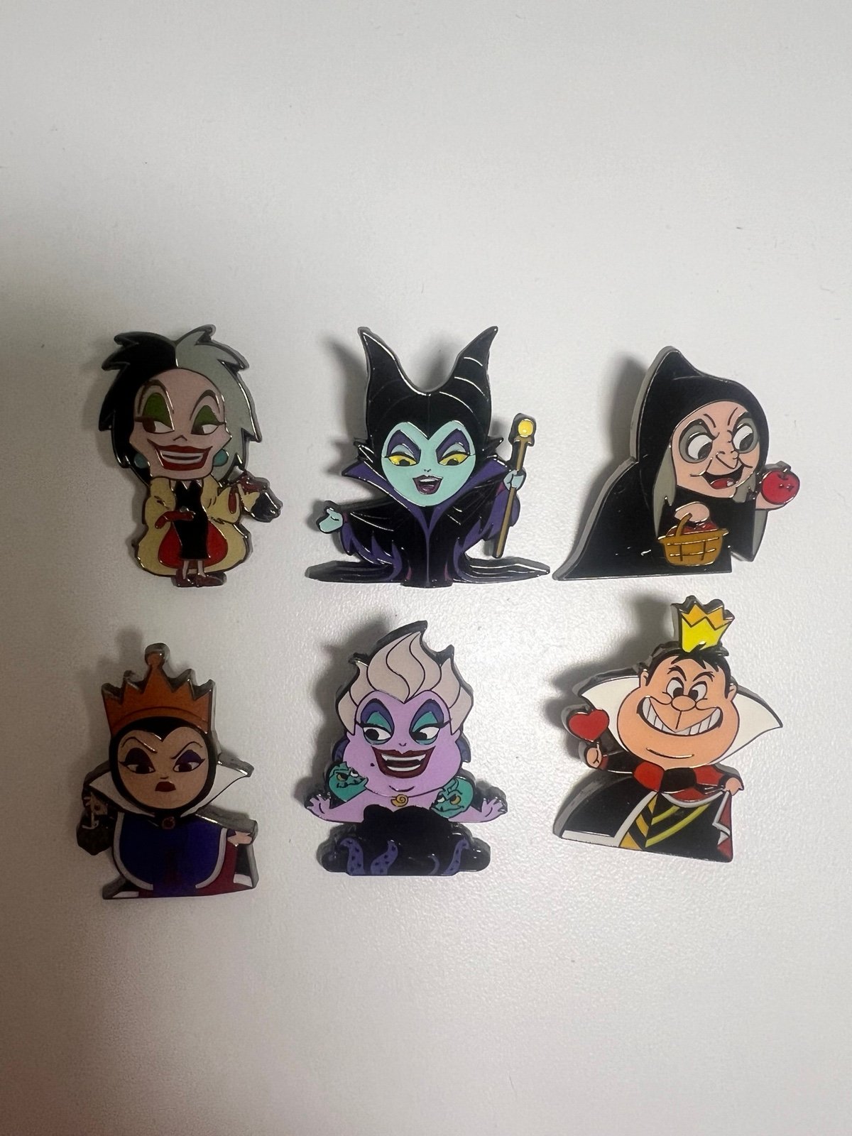 Disney Villains Chibi Loungefly Pins - Complete set