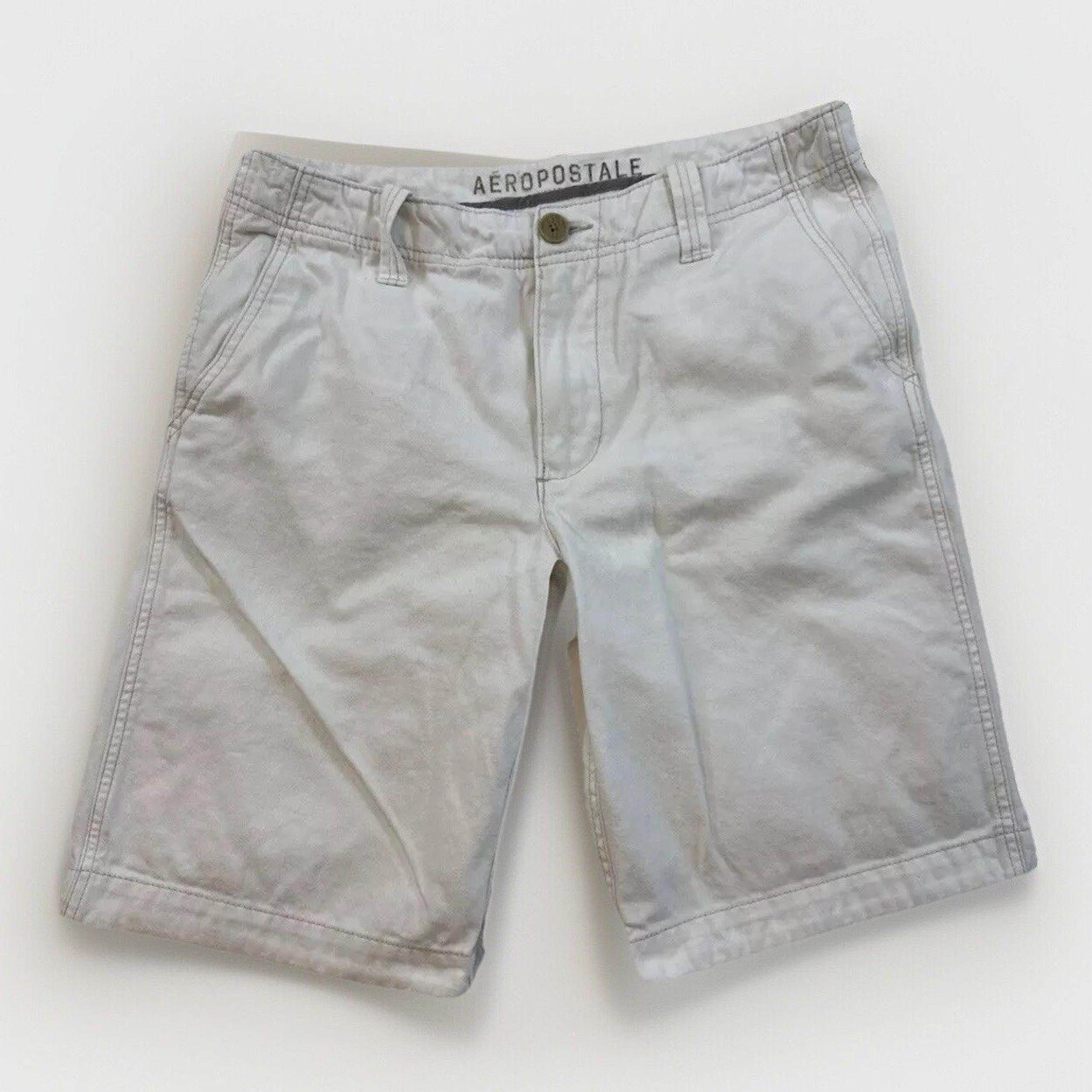 Aeropostale Bermuda Shorts 10.5" Inseam Women's Size 31 (33 waist) White Pockets