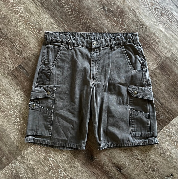 Vintage Y2K Carhartt Brown Cargo Shorts Size 38