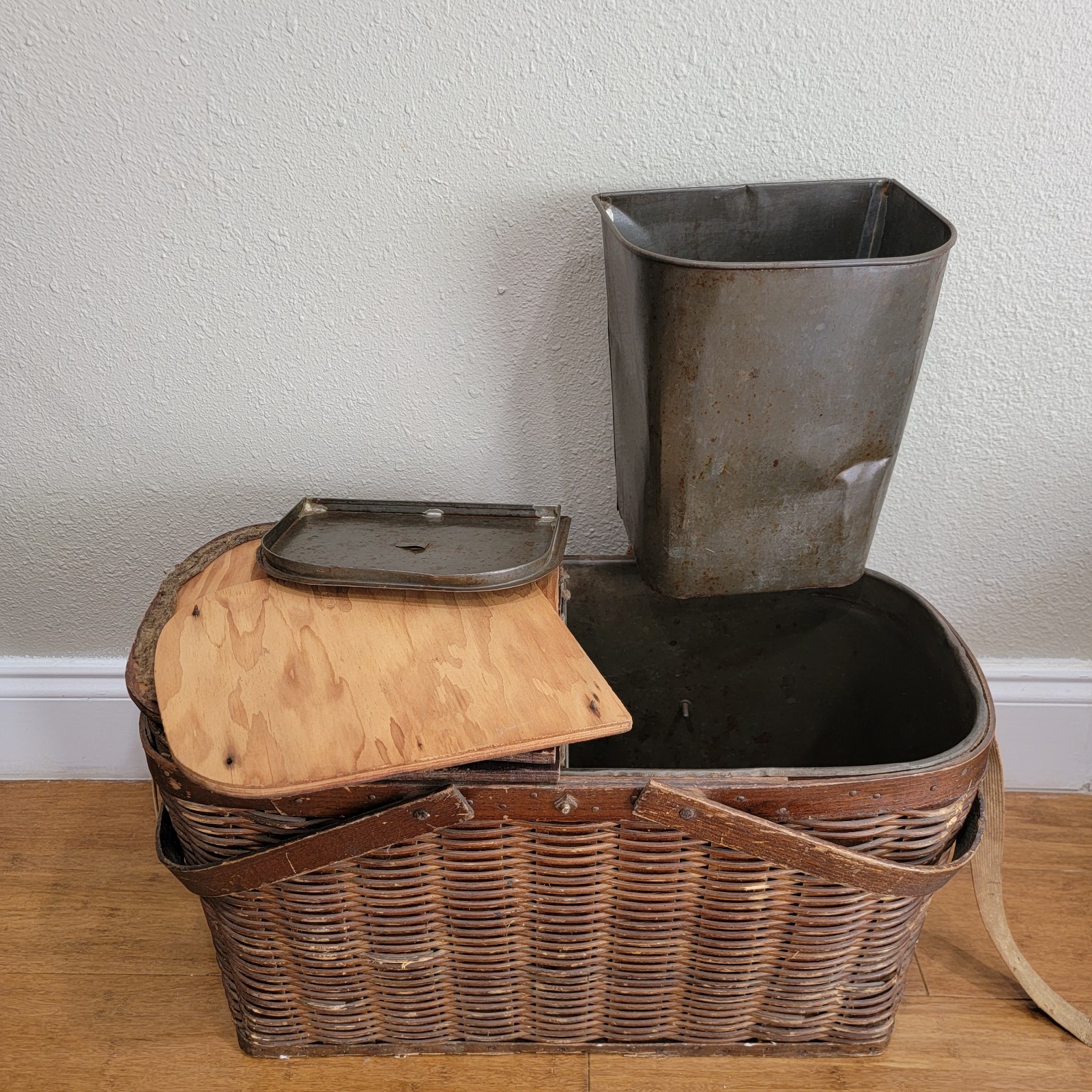 Antique Wooden Picnic Refrigerator Basket Hawkeye w/ Tin Inserts RARE PRIMATIVE