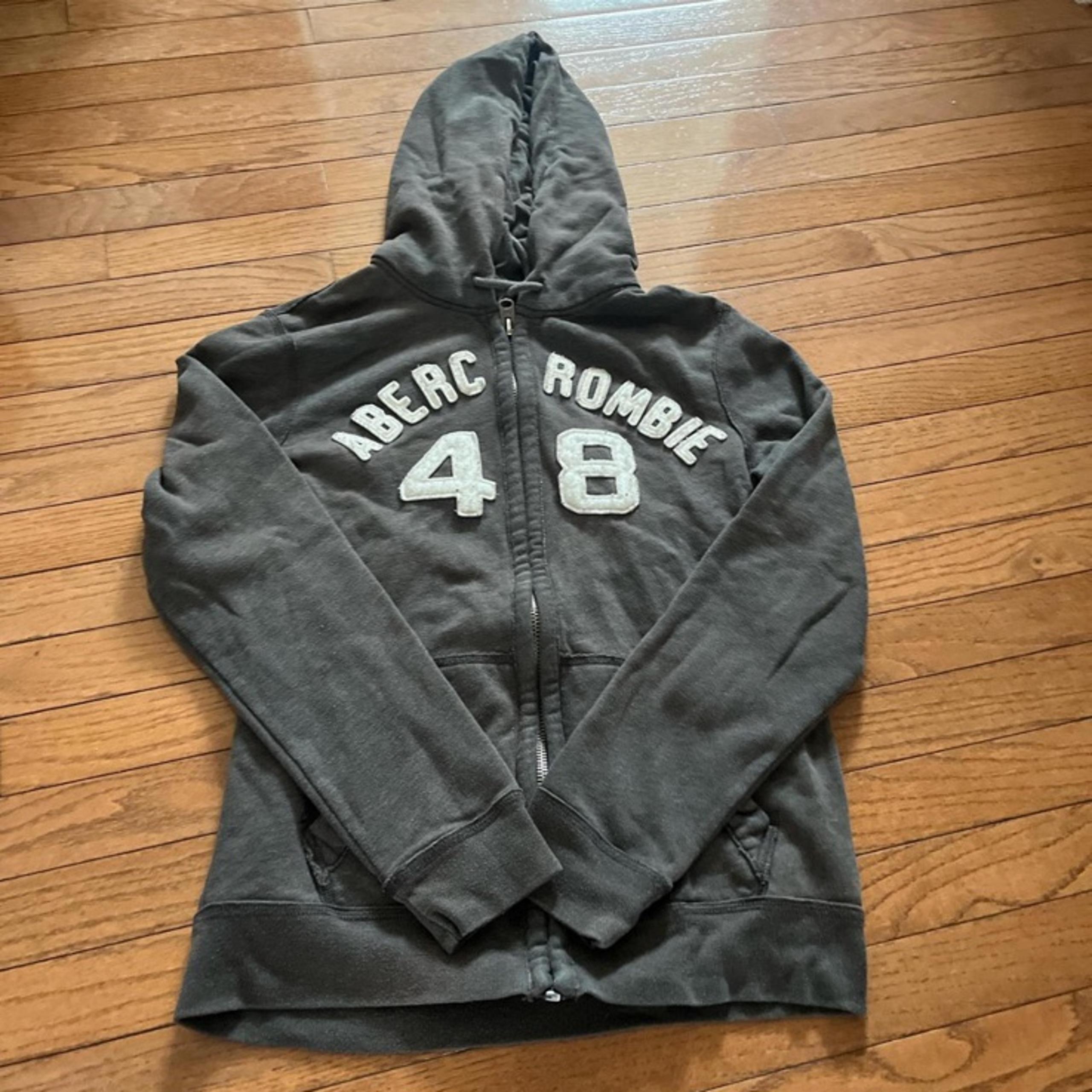 zip up