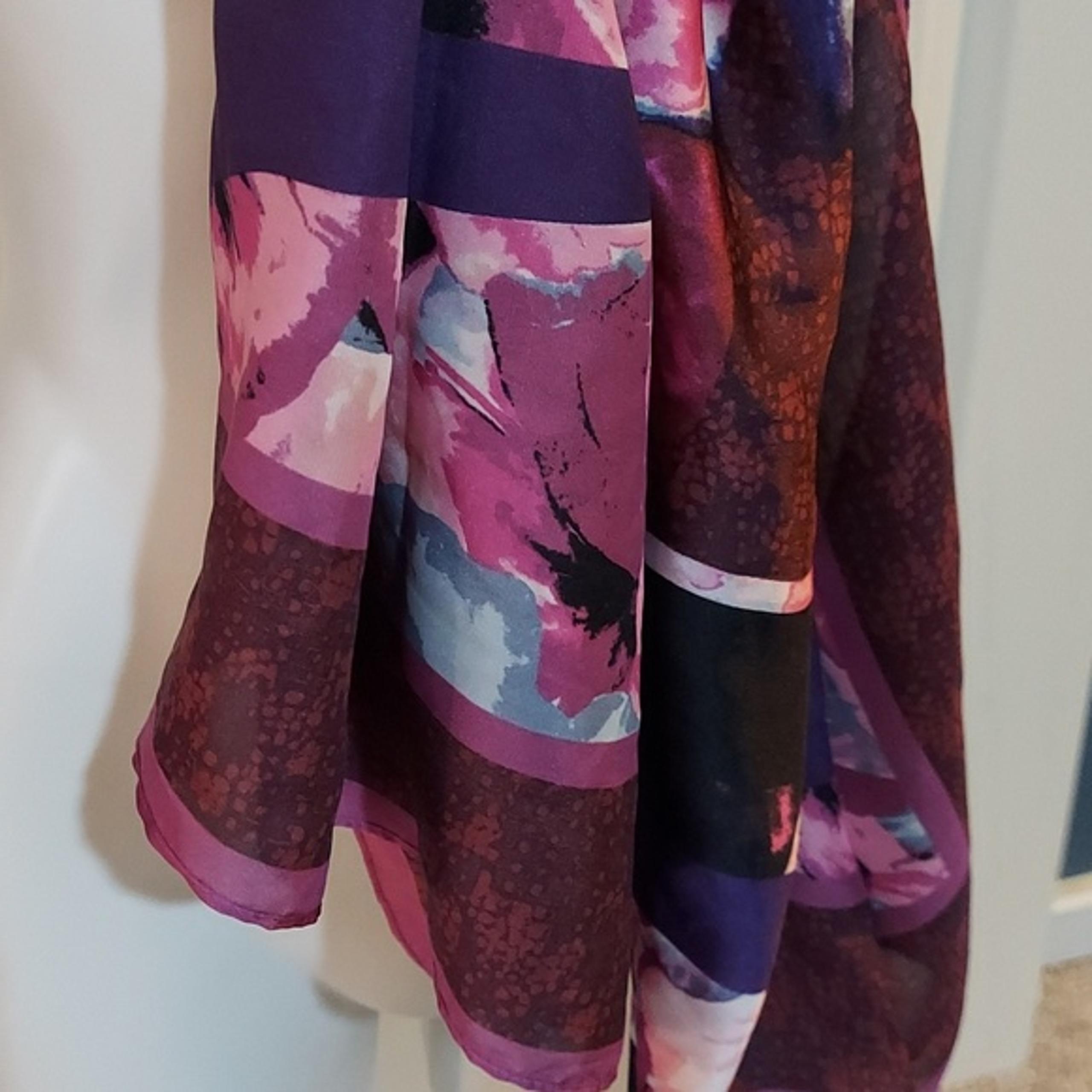 New White House Black Market Viola Oblong Fashion Scarf Purple