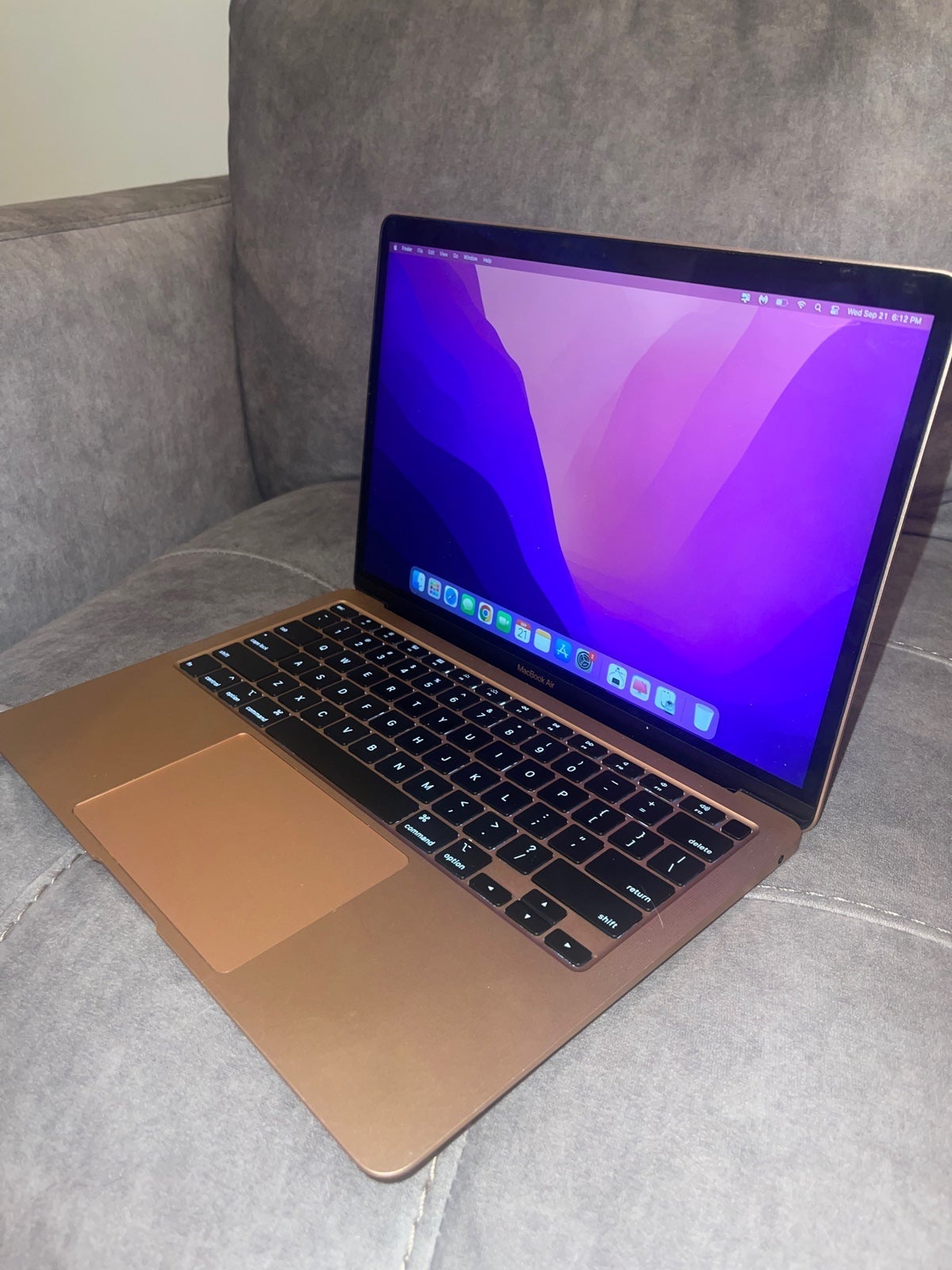 rose gold macbook air 2020 (13 inch)