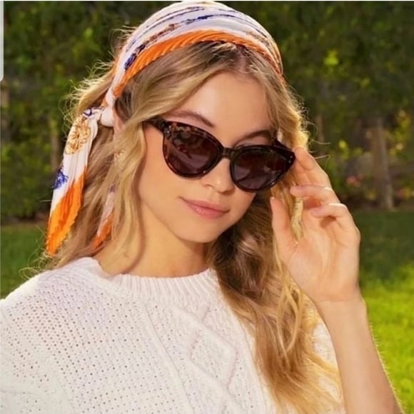 Saint Owen x Curateur Wylde Tortoise Shell Sunglasses Black Faux Leather Case