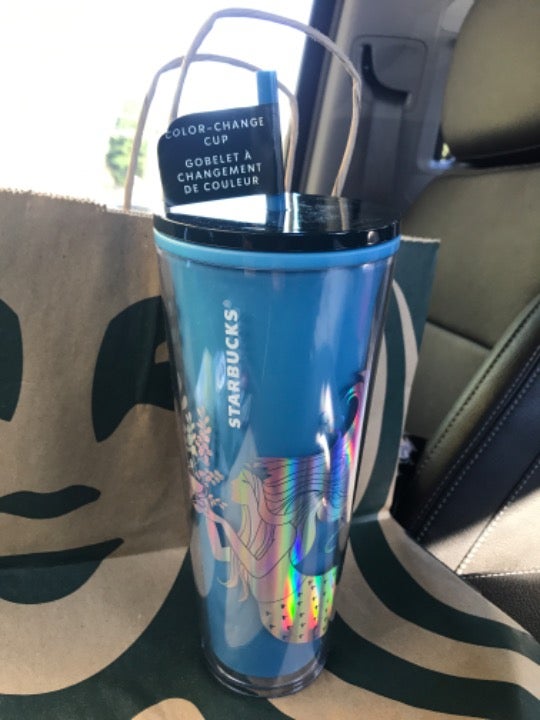 Starbucks 24oz Color changing tumbler Holiday 2021