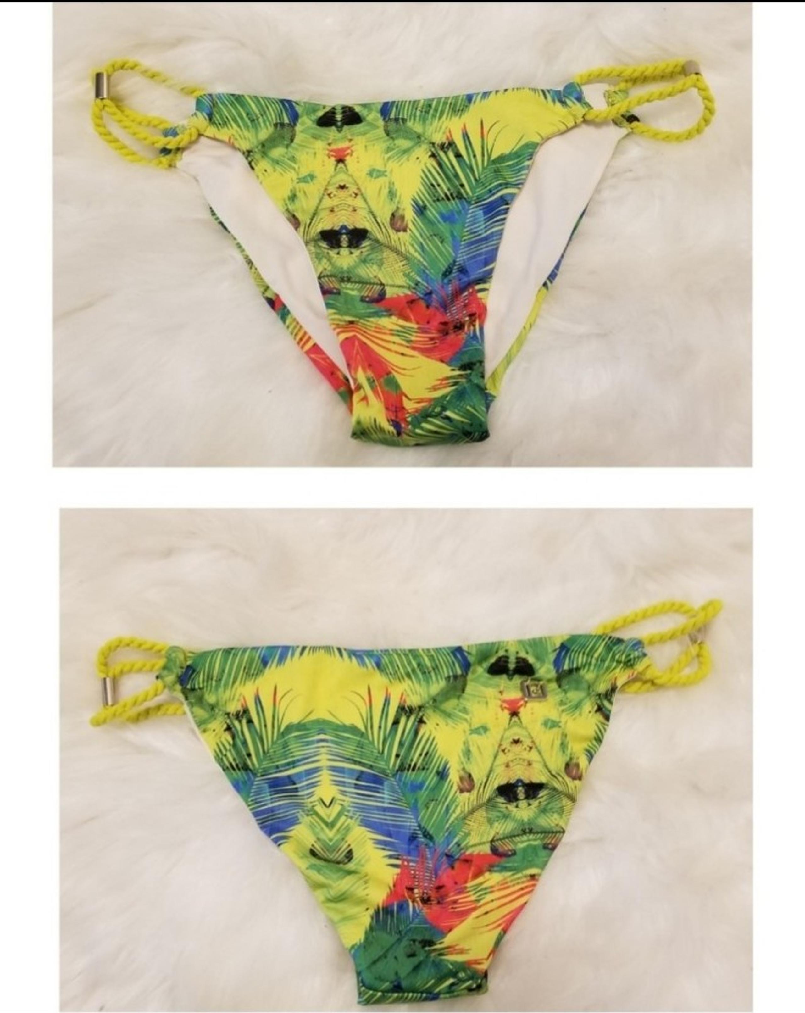 KORAL SWIMWEAR BY ILANA KUGEL BIKINI BOTTOMS
SIZE SMALL