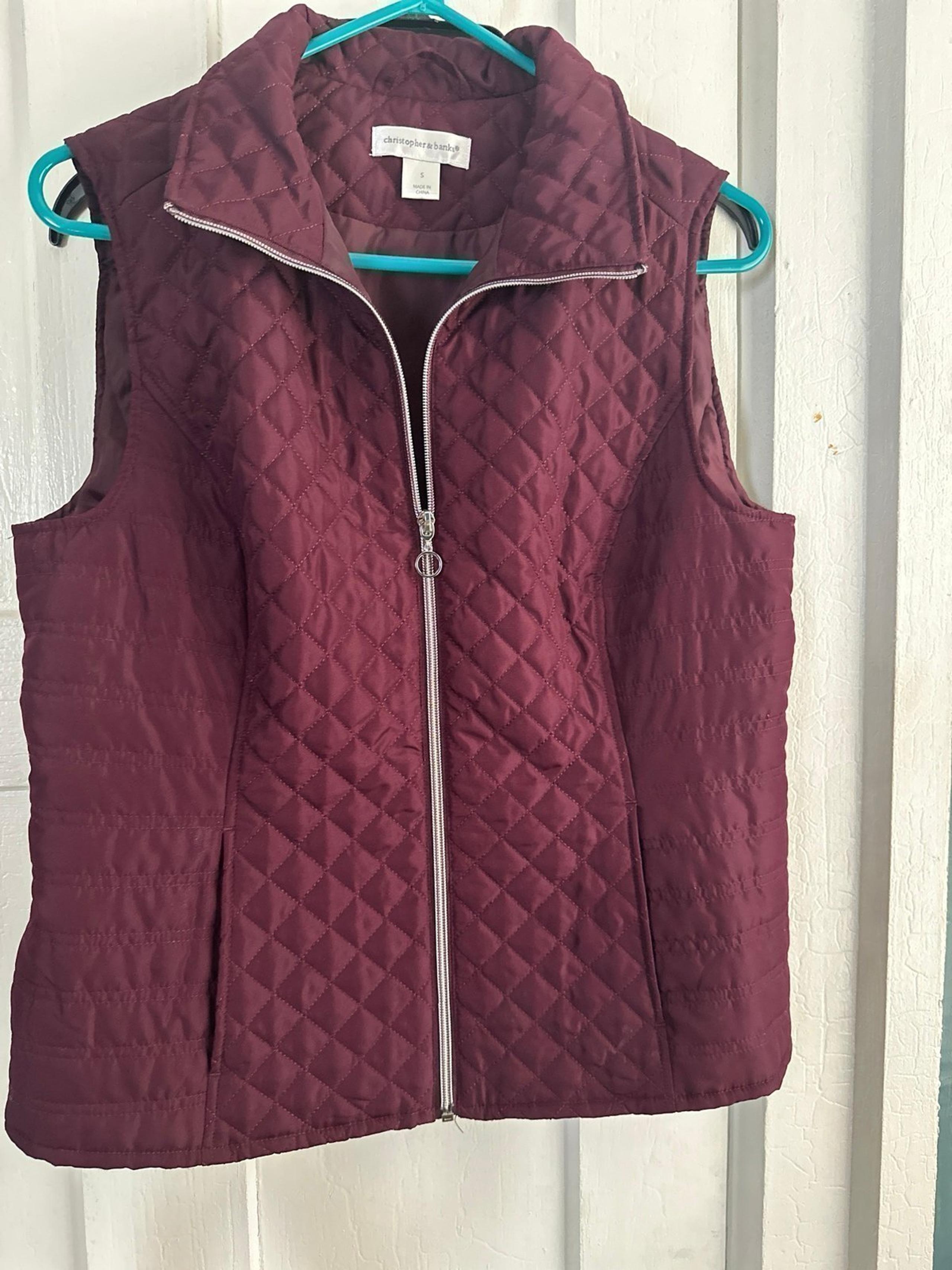 Christopher and Banks Small Sleeveless Vest