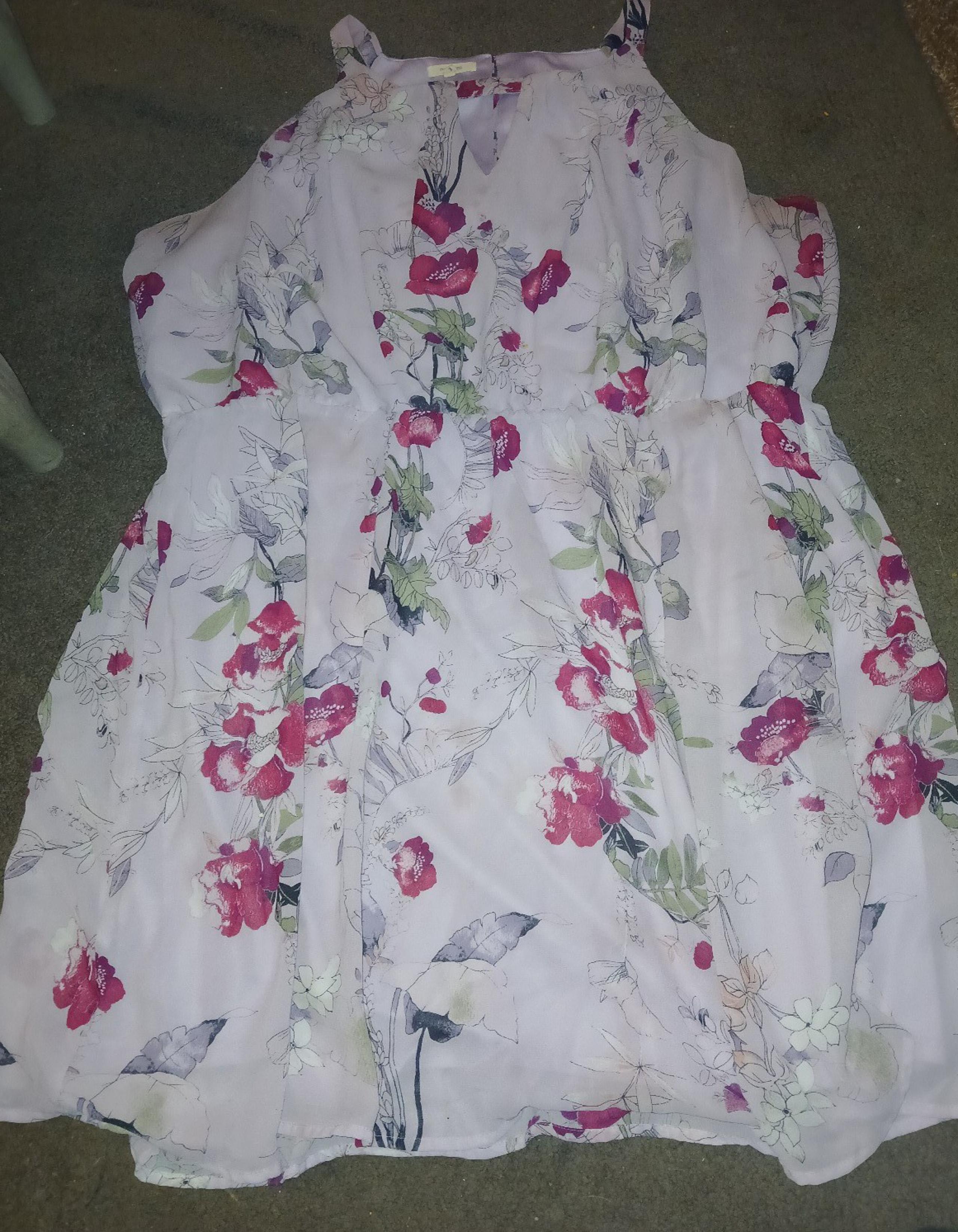 Maurices size 3x women's flowery dress
