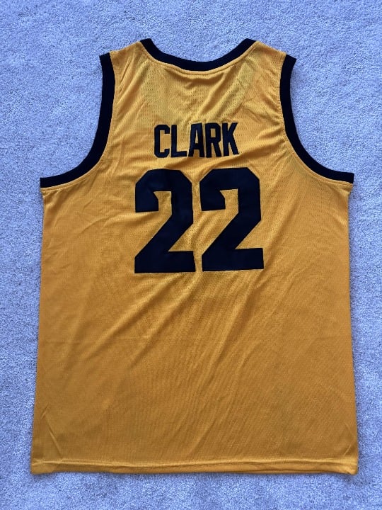 Caitlin Clark Iowa Basketball Jersey - Size Medium