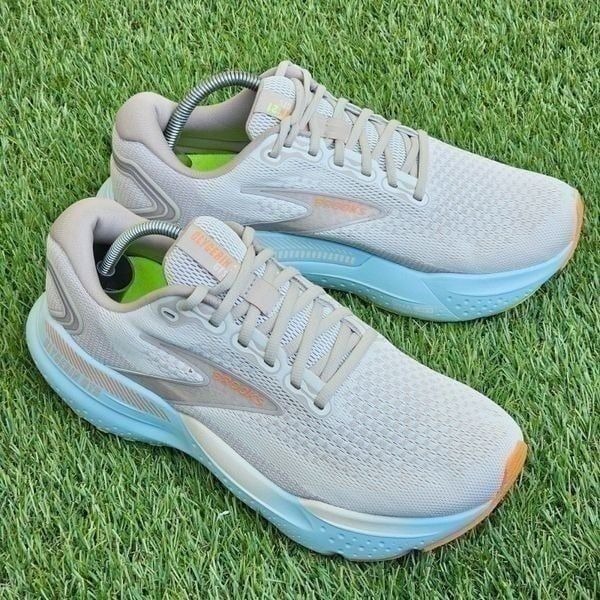 BROOKS GLYCERIN 21 - Women's Athletic Shoes - SIZE 11 B