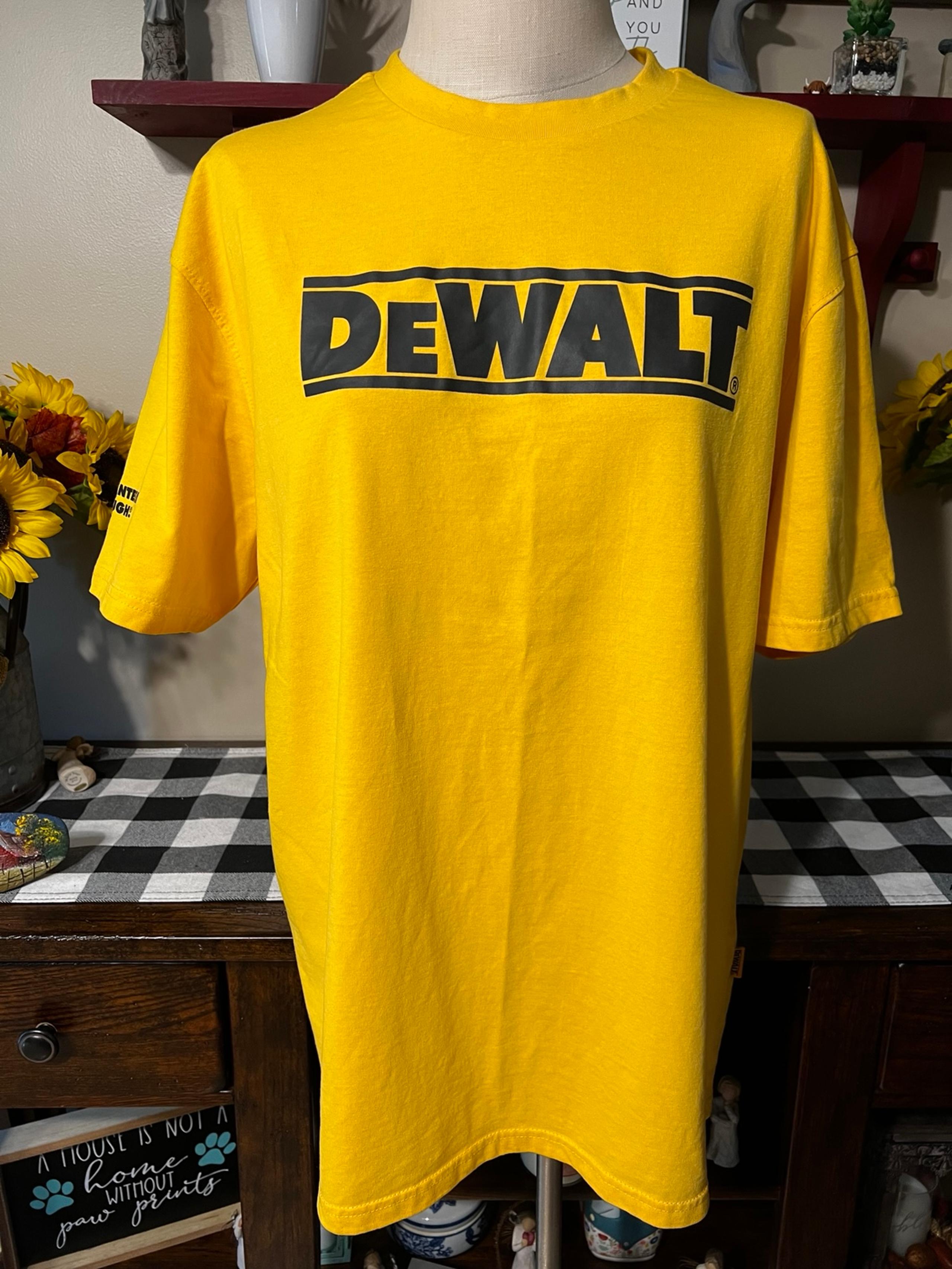 Dewalt T-Shirt Men’s Size Large