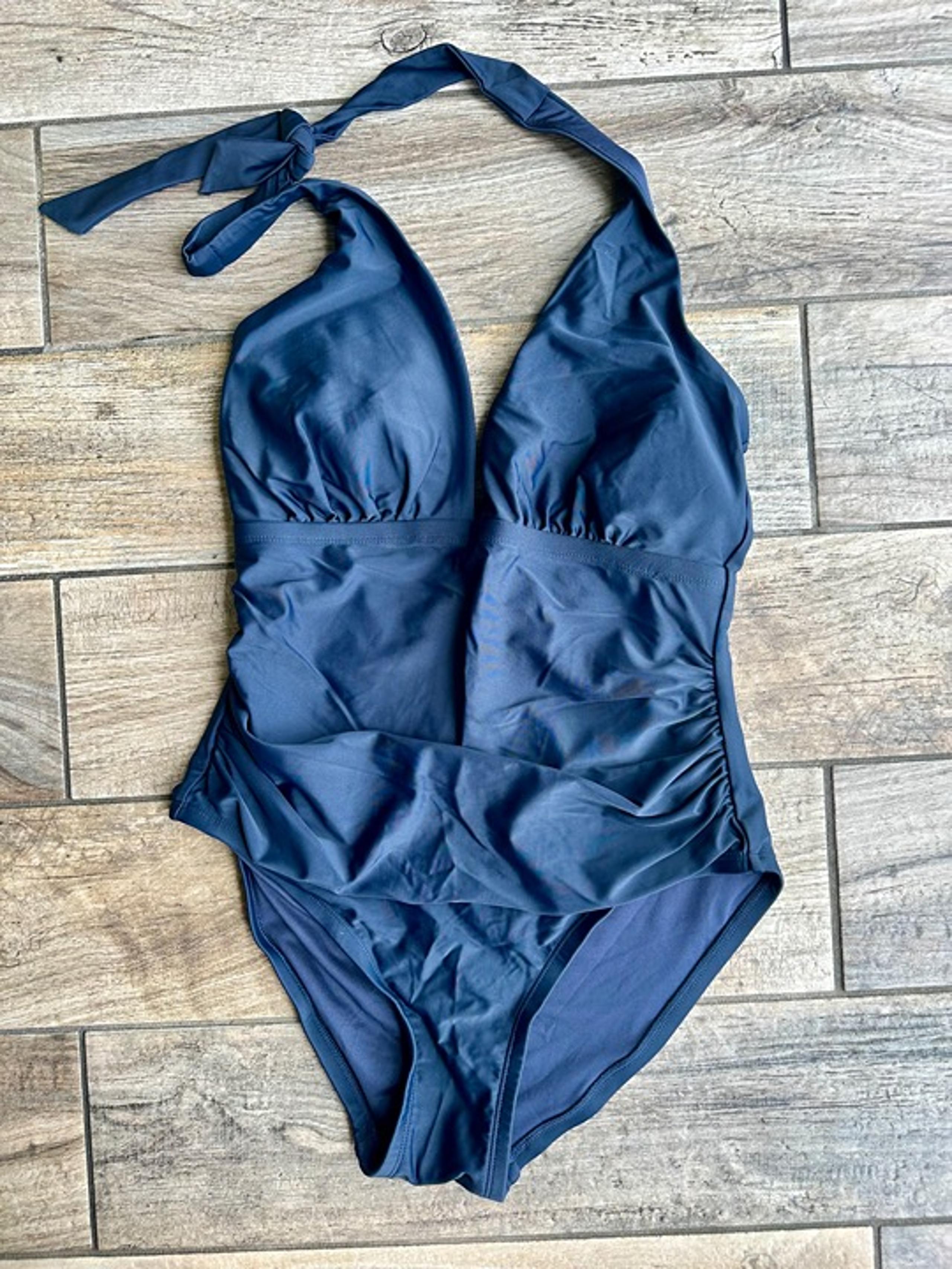 Tommy Hilfiger Women's Standard Halter One Piece Swimsuit Sz 12 Sky Captain