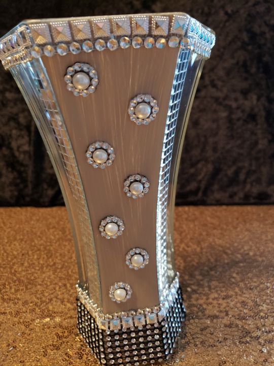 Vase, gatsby style