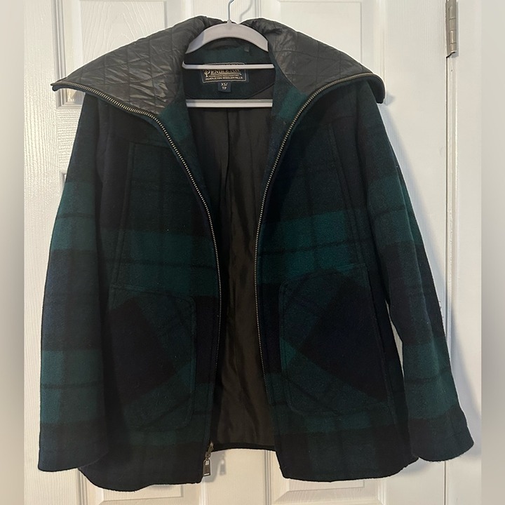WOMEN'S SHORT HILLS BLACK WATCH COAT