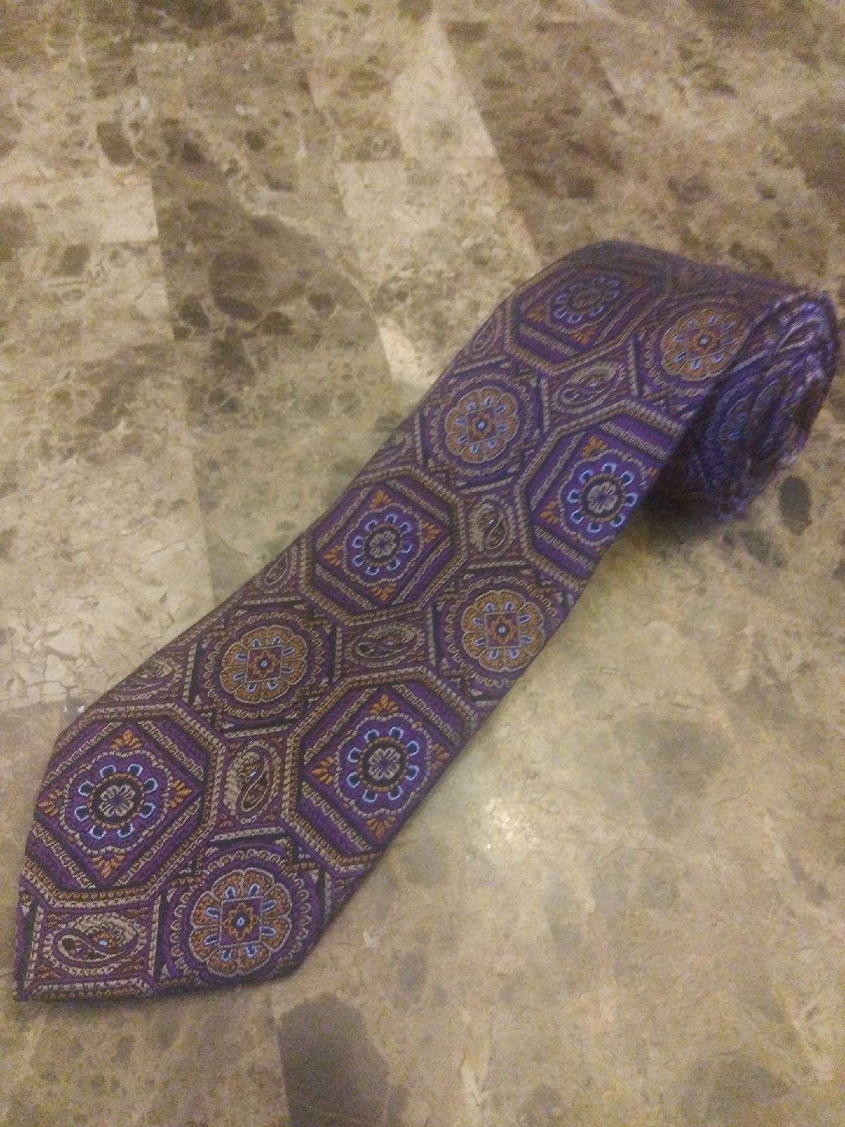 Jos A Bank Tie Signature Gold Luxury Men