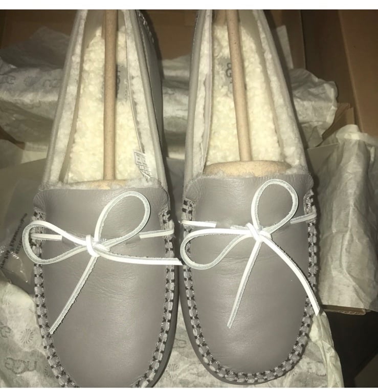 Ugg moc leather loafer