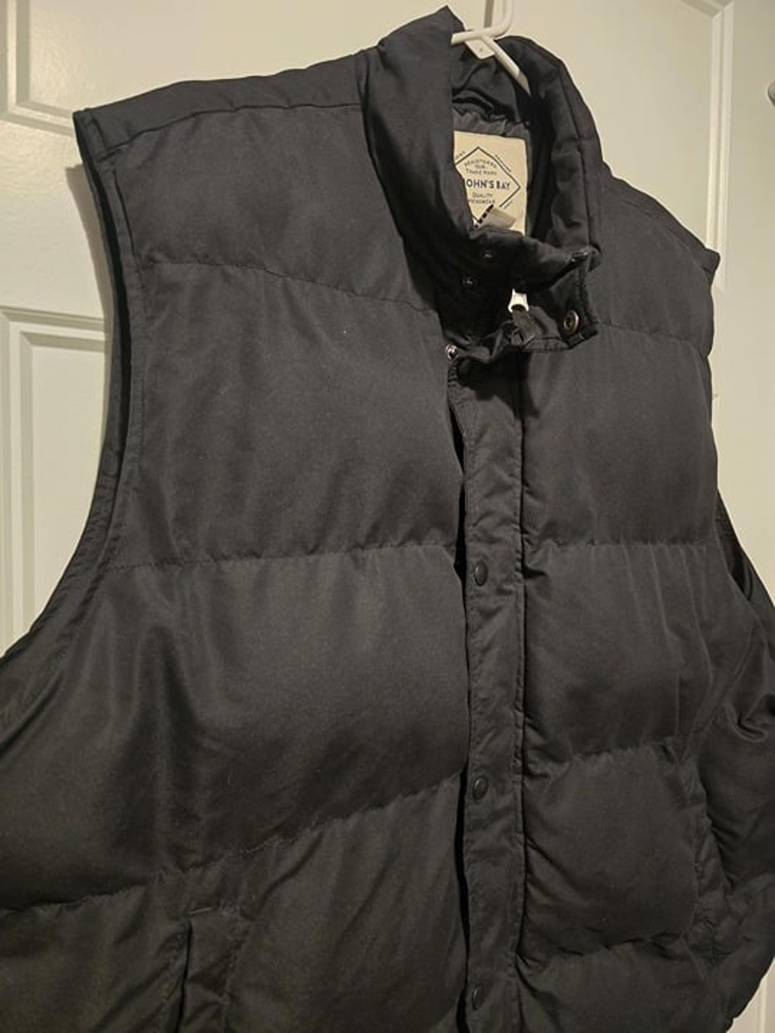 Vest Mens Black St Johns Bay
