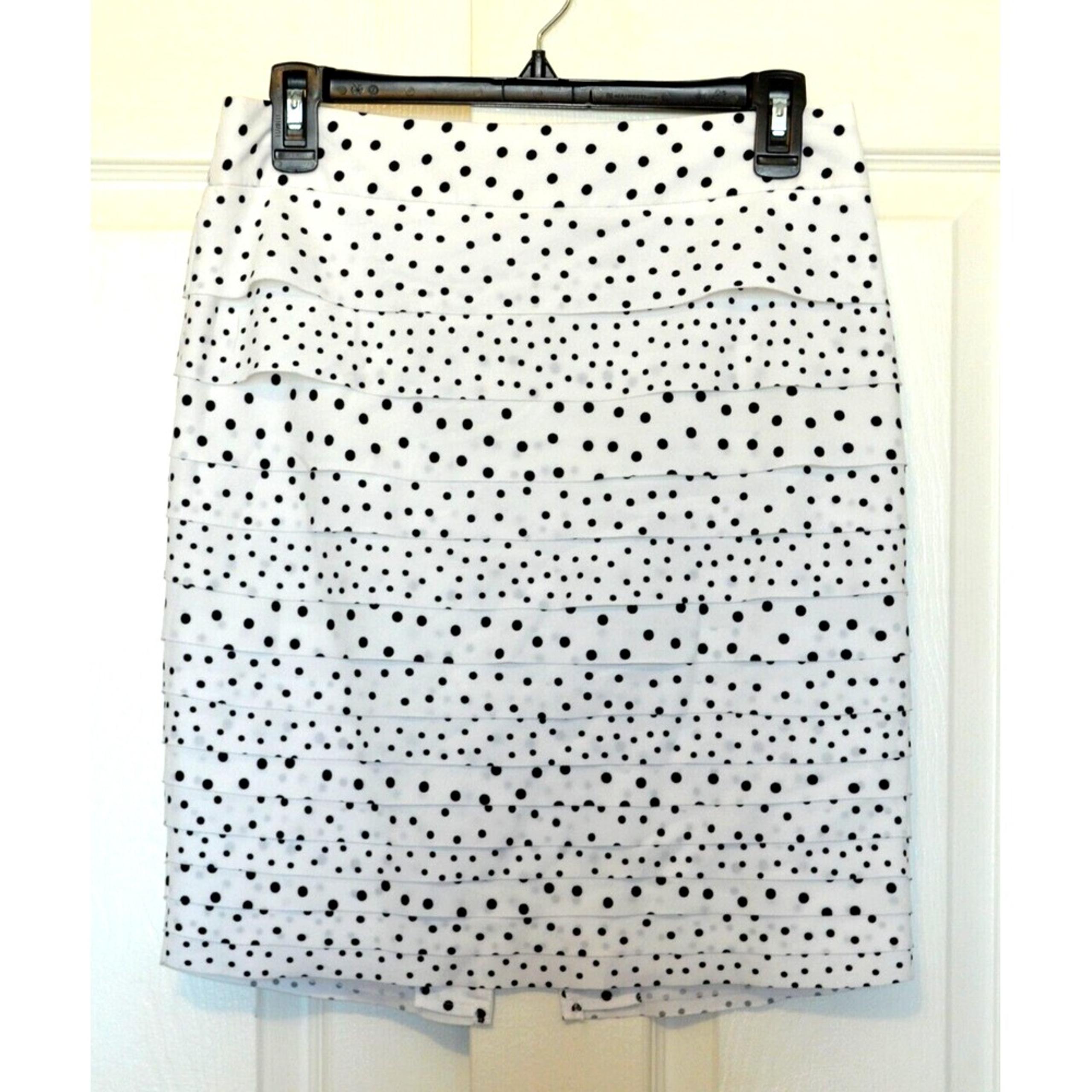 White House Black Market Tiered Skirt Womens Sz 2 White & Black Polka Dot Lined