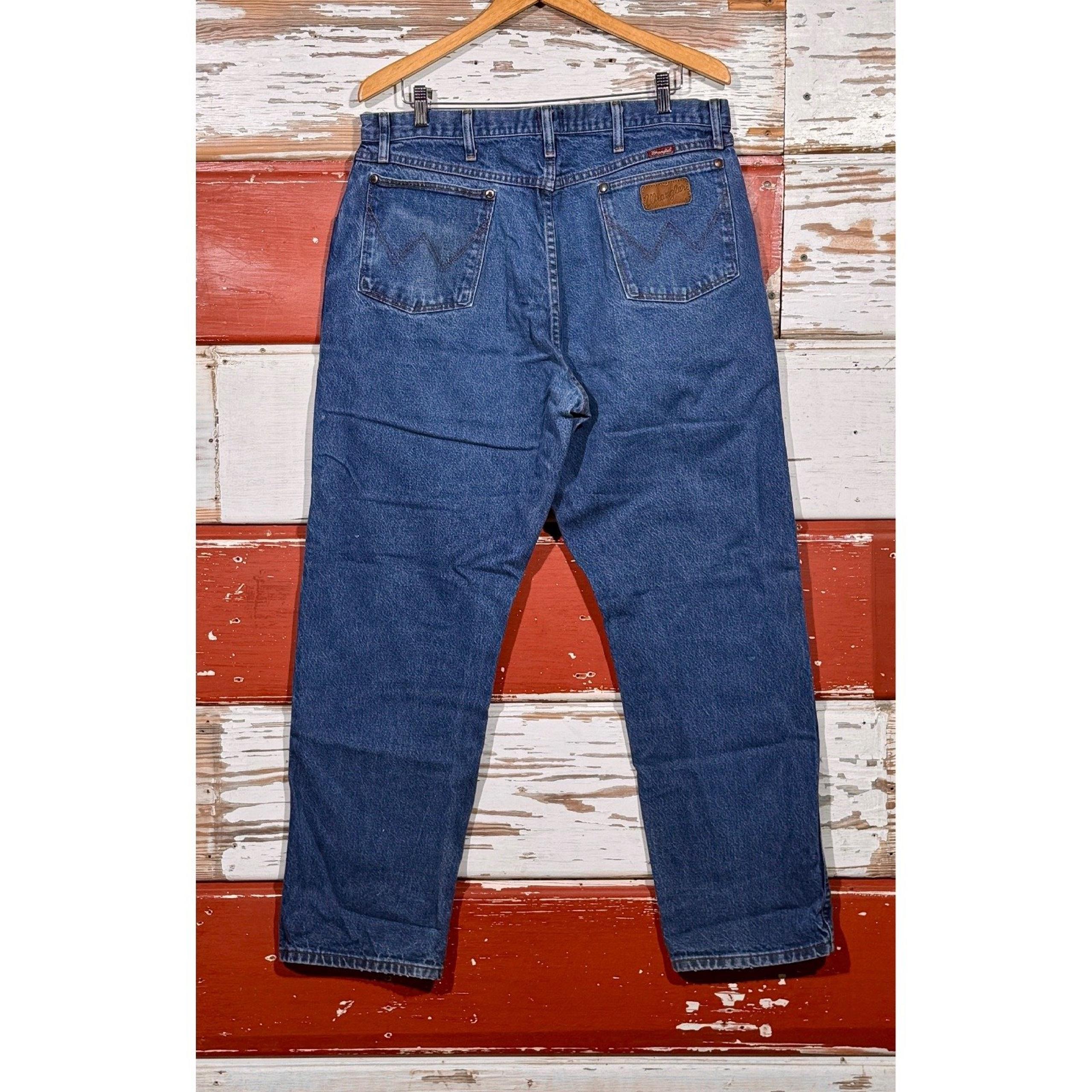 Wrangler Jeans Relaxed Fit Denim Work Utility Pants Paint Splatter 38x32