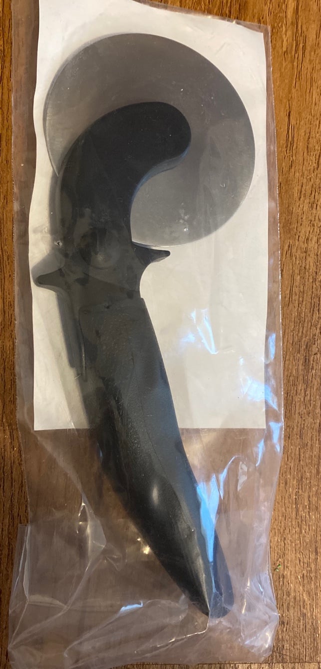 CUTCO PIZZA CUTTER Rolling Blade #1502 Black Rubber Handle