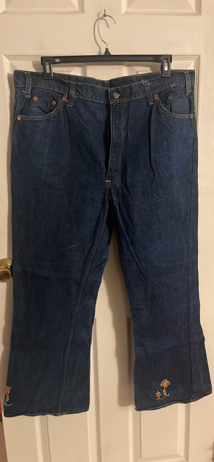 A vintage Levi’s 646 orange tab bell bottom women’s size 40x29 USA Made