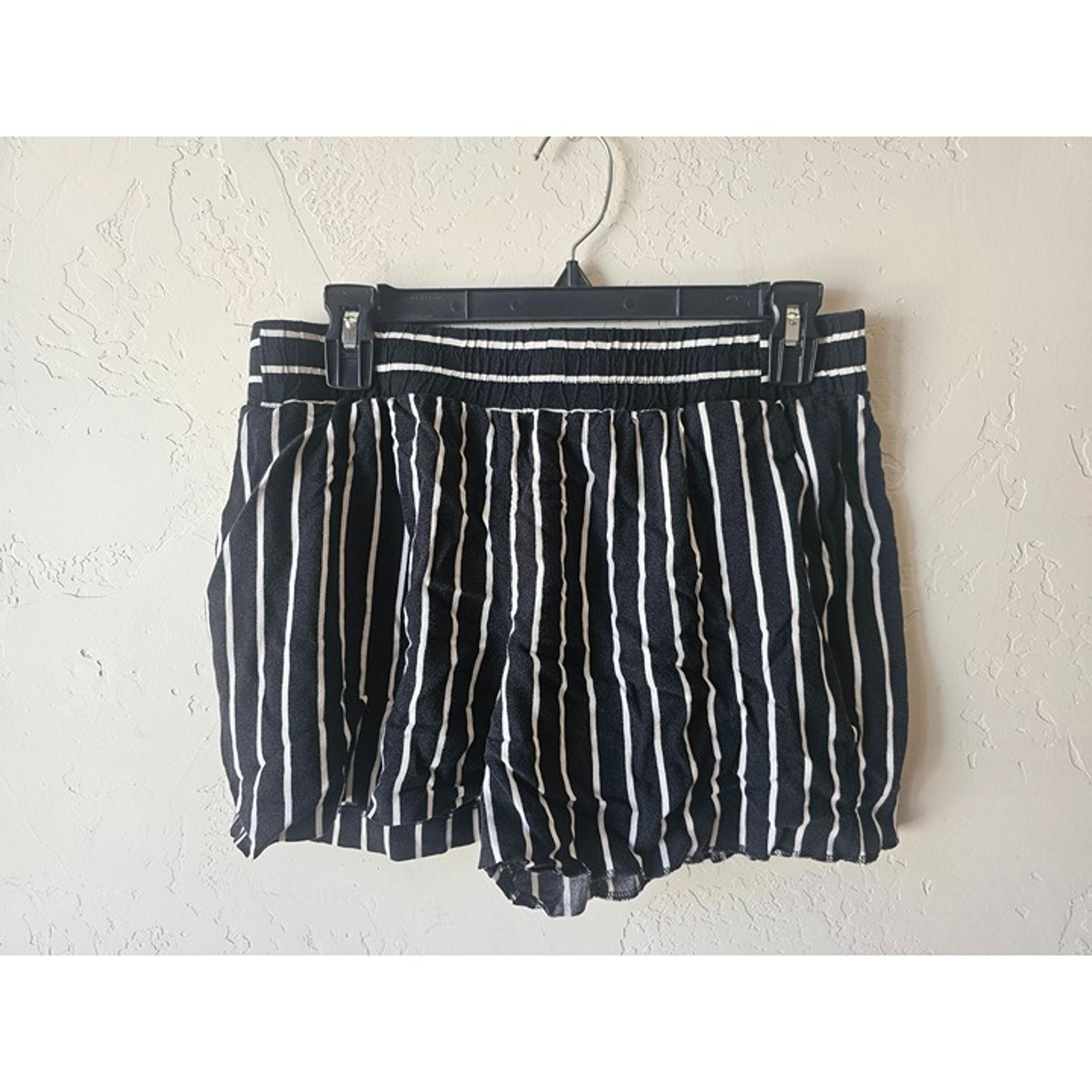 APT 9 WOMENS SMALL LOUNGE SHORTS