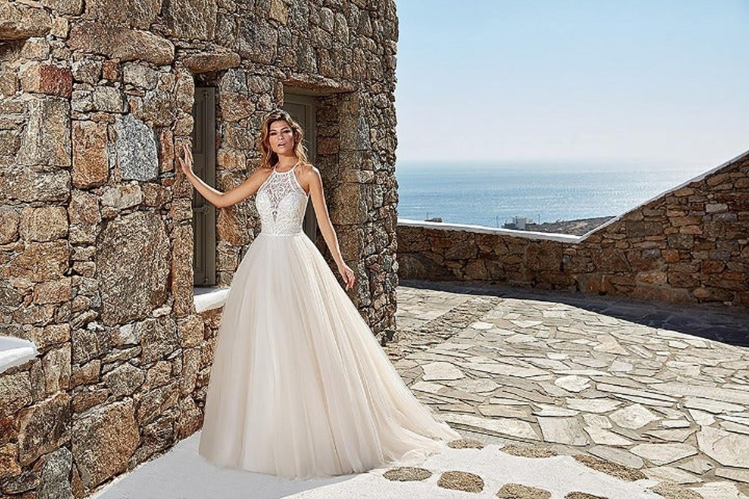 Eddy K Hawaii Wedding Gown Size 10