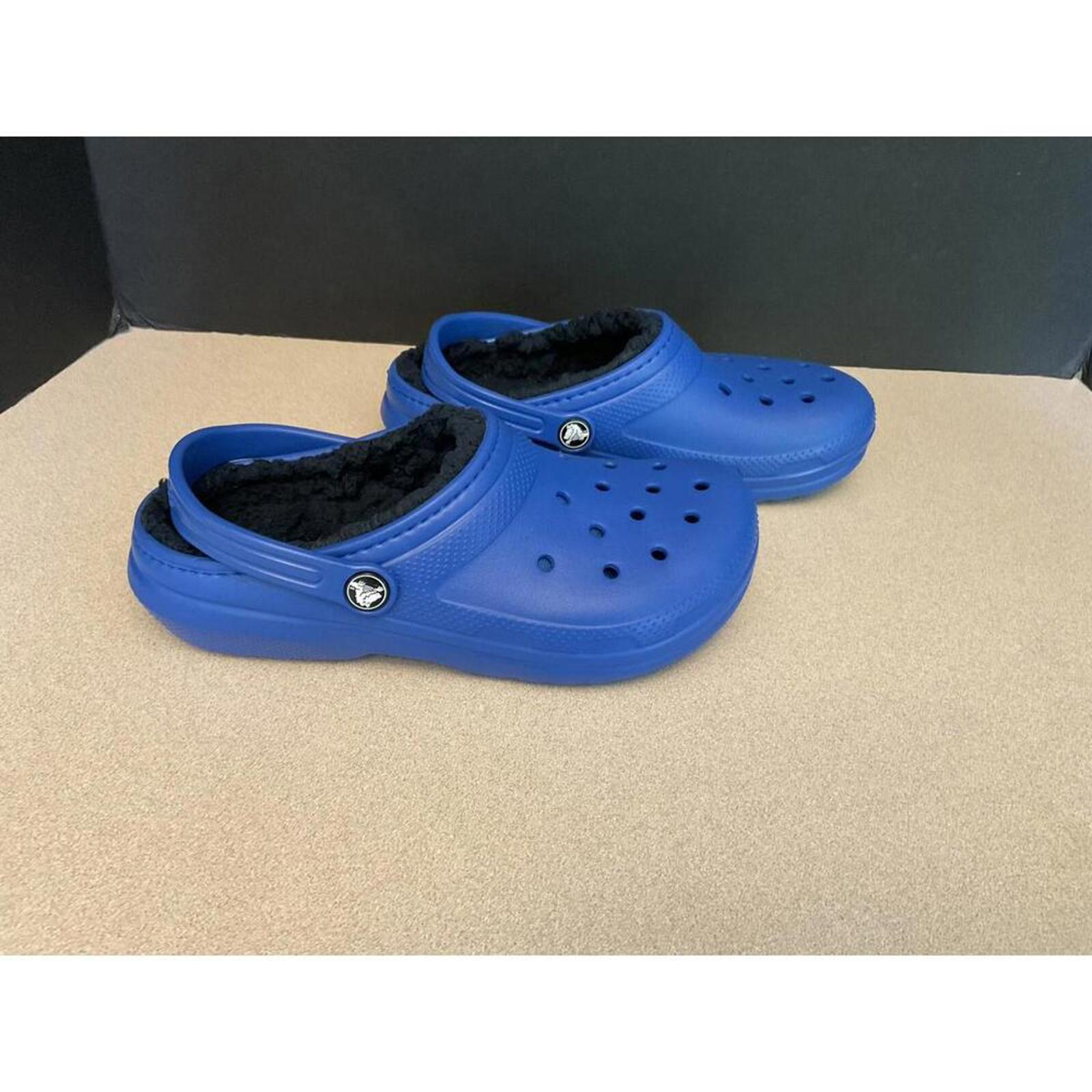 New! Youth Crocs Classic Lined Blue Bolt Slip-On Comfort Clogs. Size J4. Nice!!!