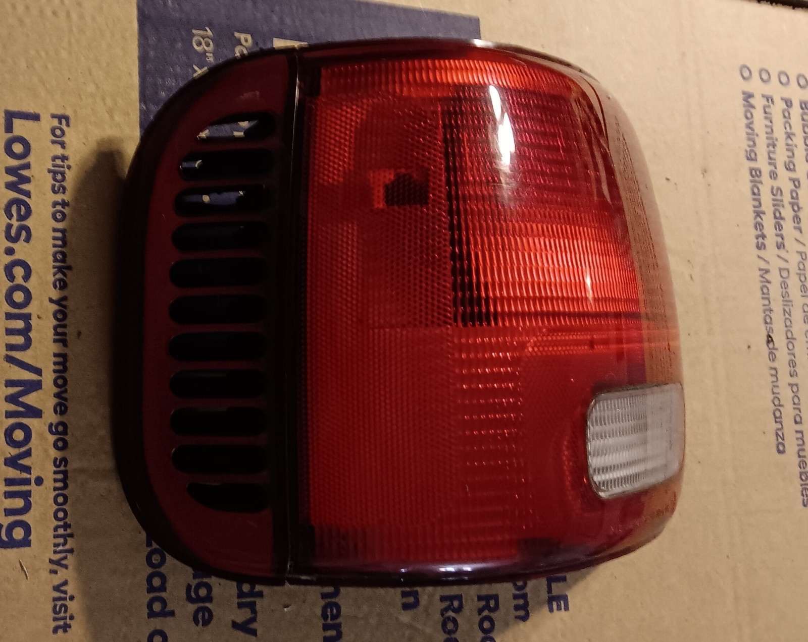 1999-2003 Dodge Ram Van 1500 Driver's Side Tail Light Housing
