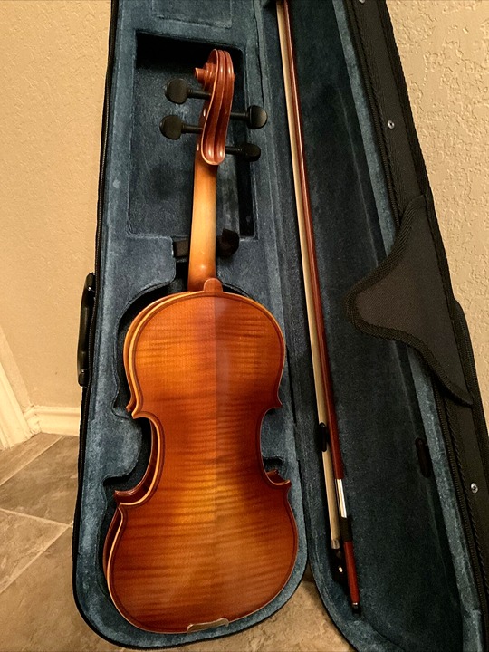 Handmade Flamed Violin 4/4 Professional Solid Maple Wood Shoulder Holder, Bow - detail