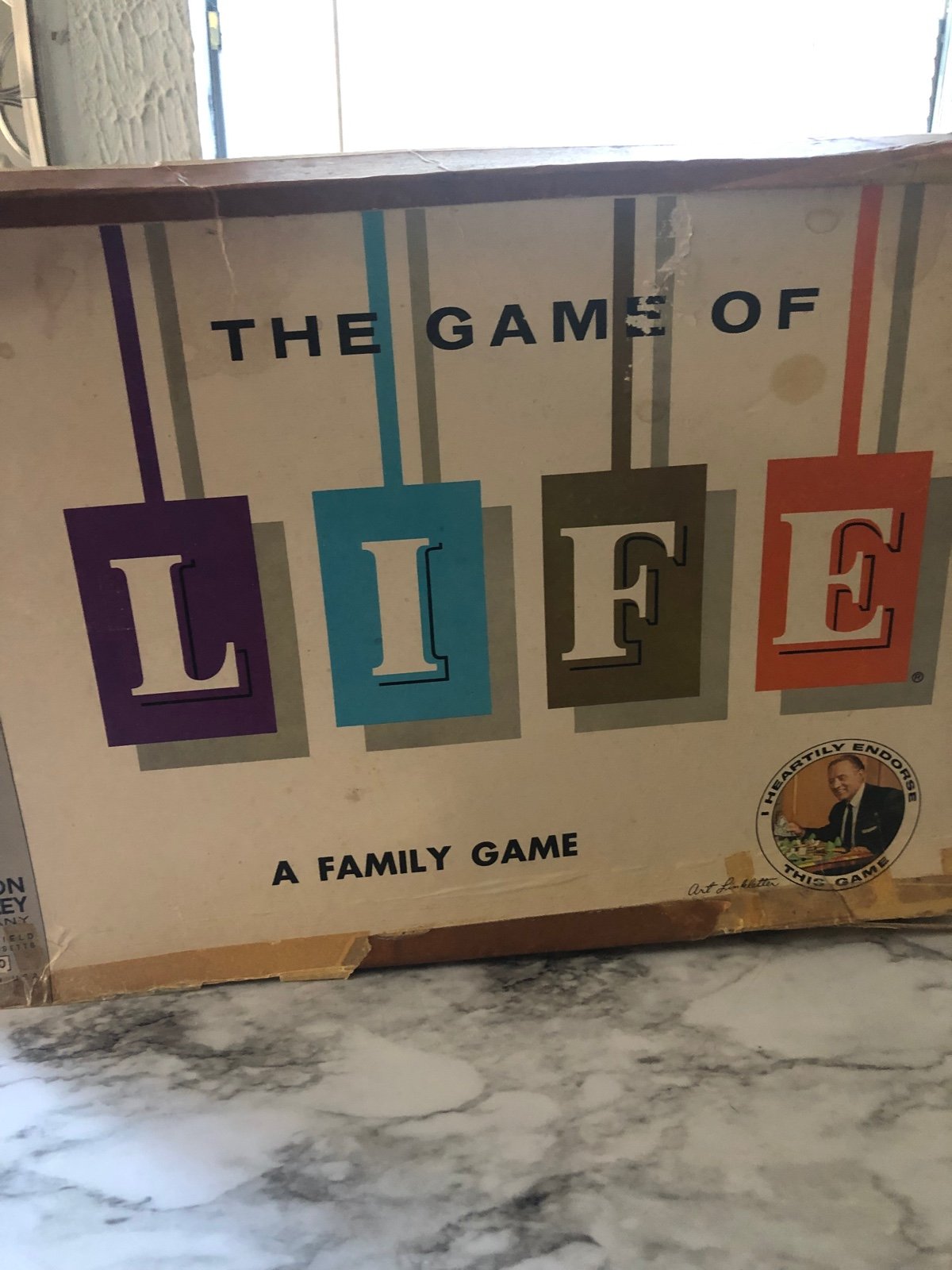 1960 GAME OF LIFE VINTAGE BOARD IN ORIGINAL BOX.