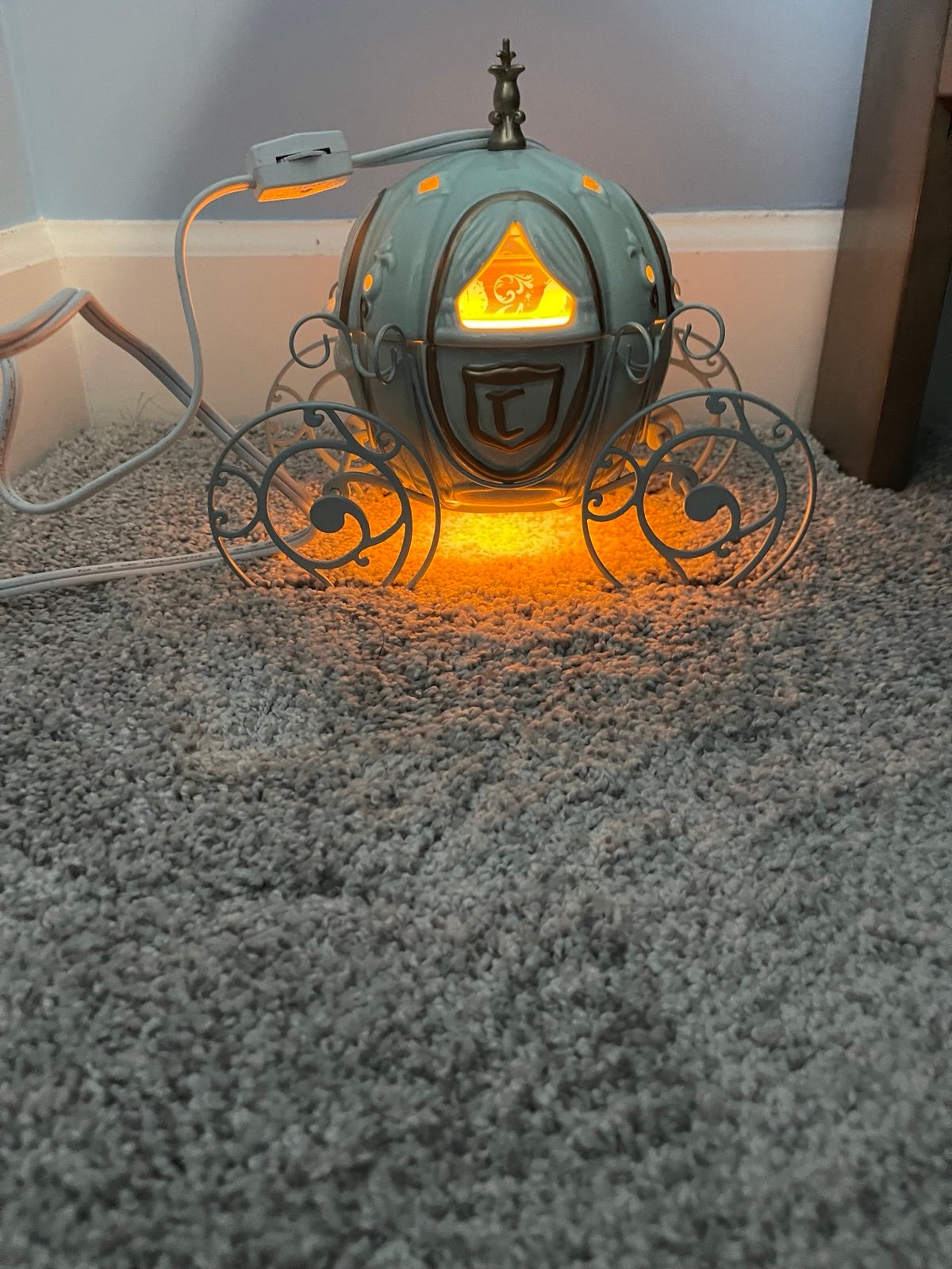 Scentsy Disney Cinderella warmer