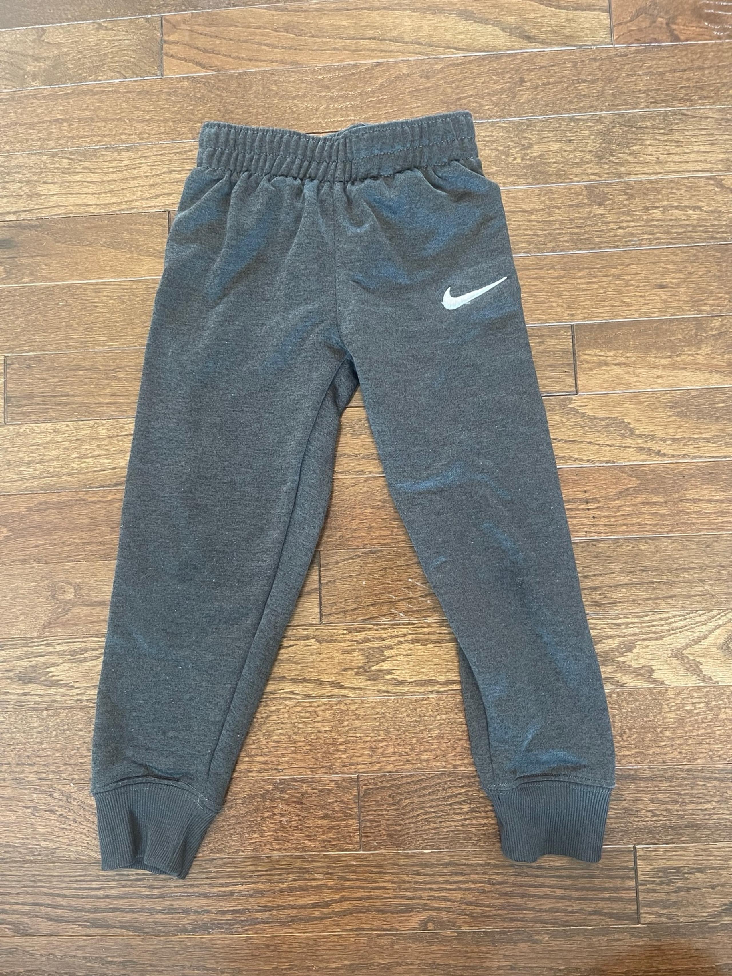Nike toddler sweatpants