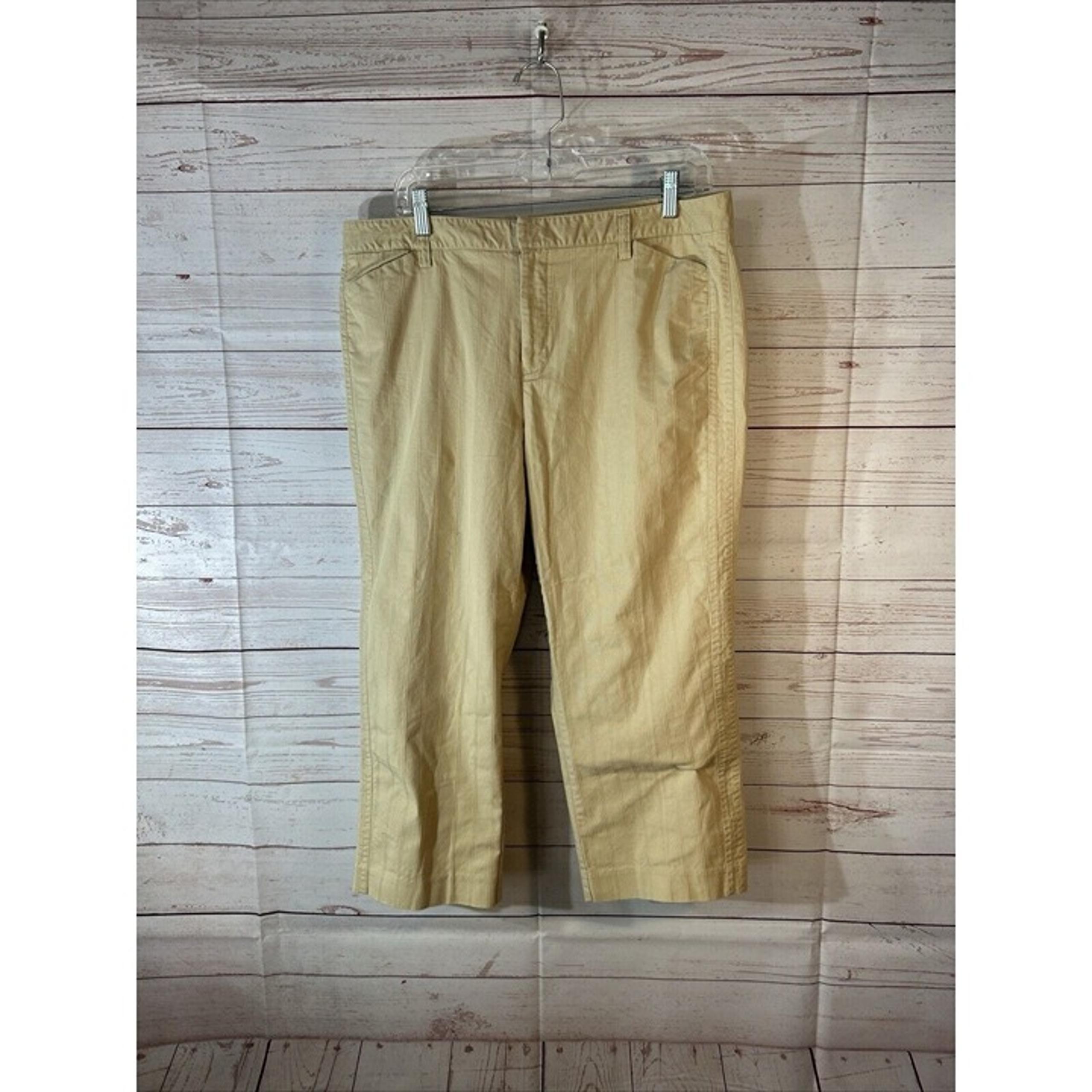 Cato Womens Size 14 Capri Cropped Pants Brown Tan stripe Flat front 22" Inseam