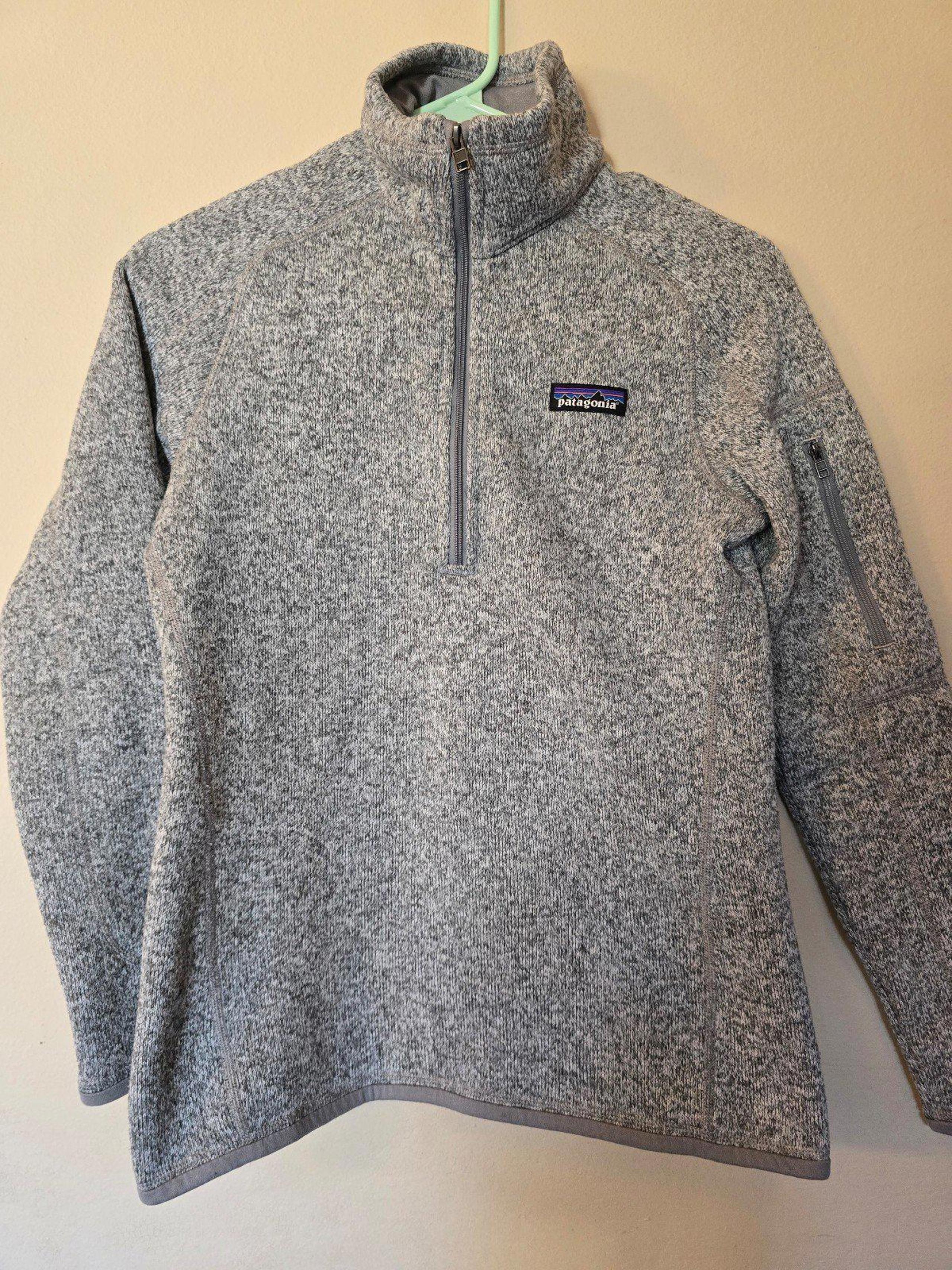 Patagonia Women's Quarter Zip Grey Pullover Sweater(XS)